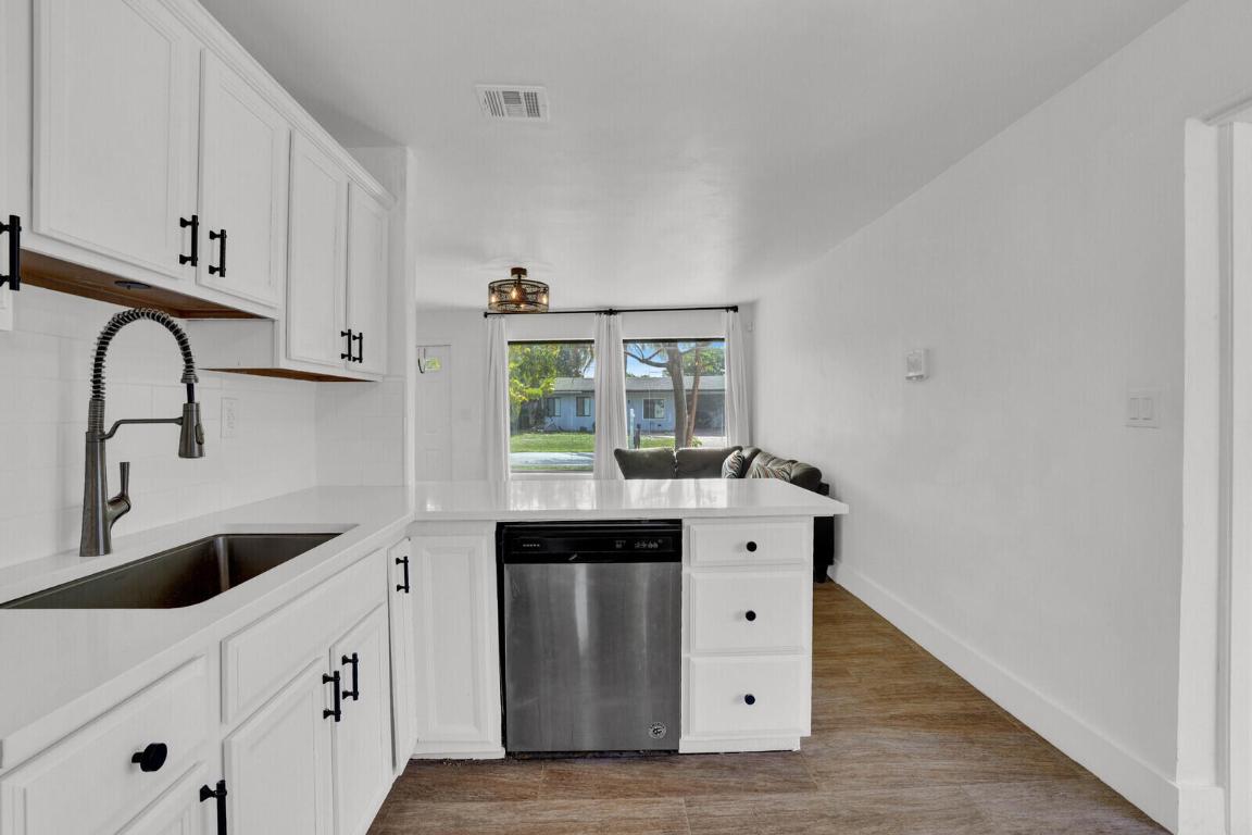 CRESTHAVEN - Residential