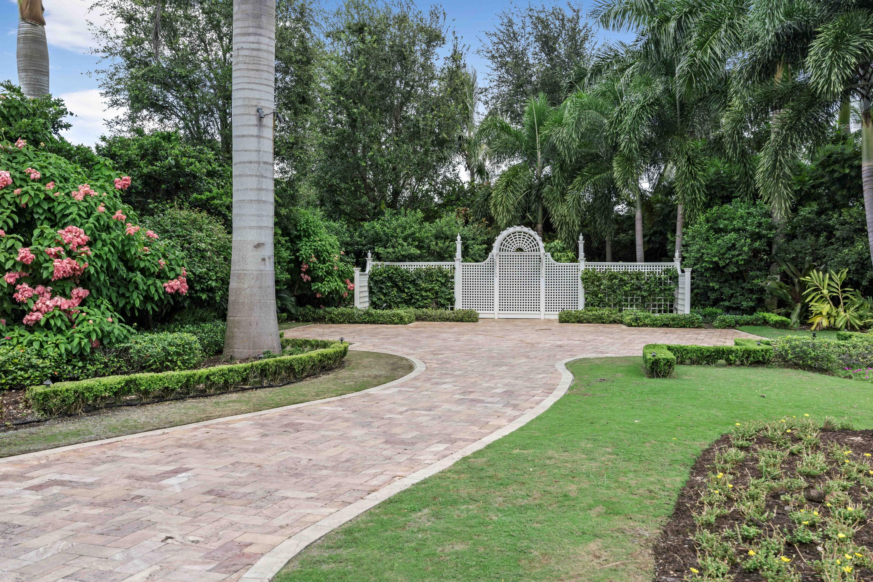 RACQUET CLUB OF DEER CREEK - Residential