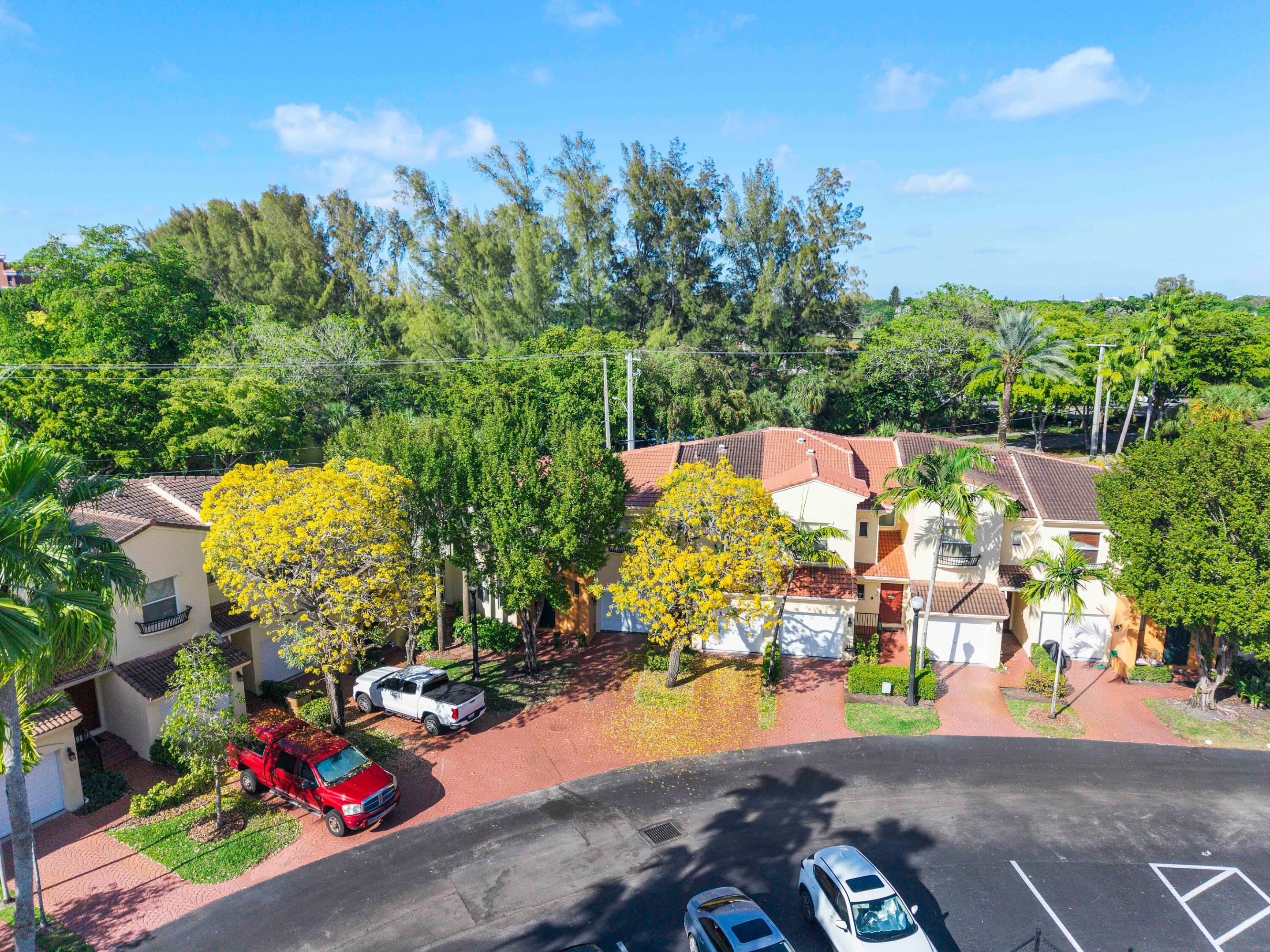 RACQUET CLUB OF DEER CREEK - Residential