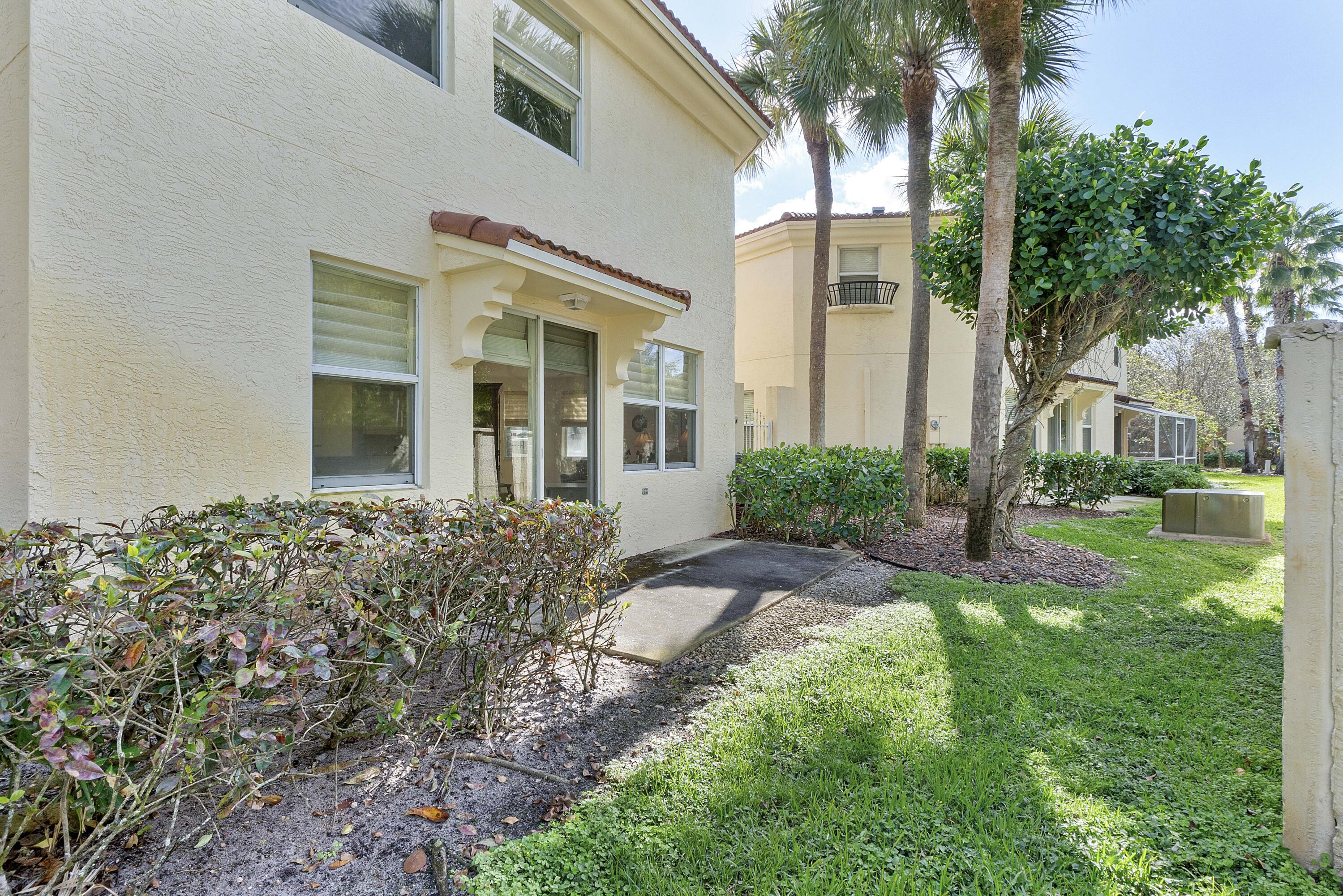RACQUET CLUB OF DEER CREEK - Residential