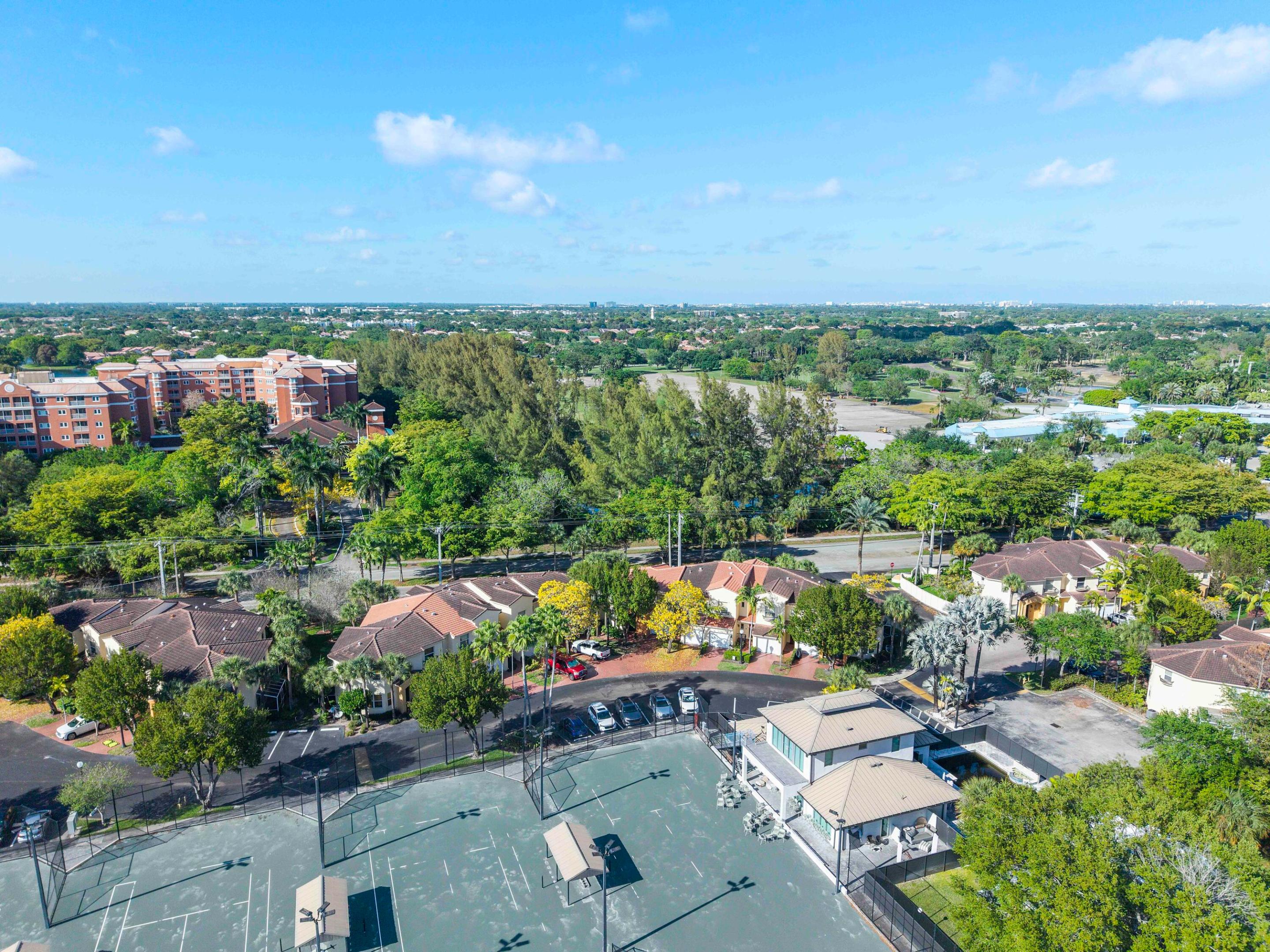 RACQUET CLUB OF DEER CREEK - Residential