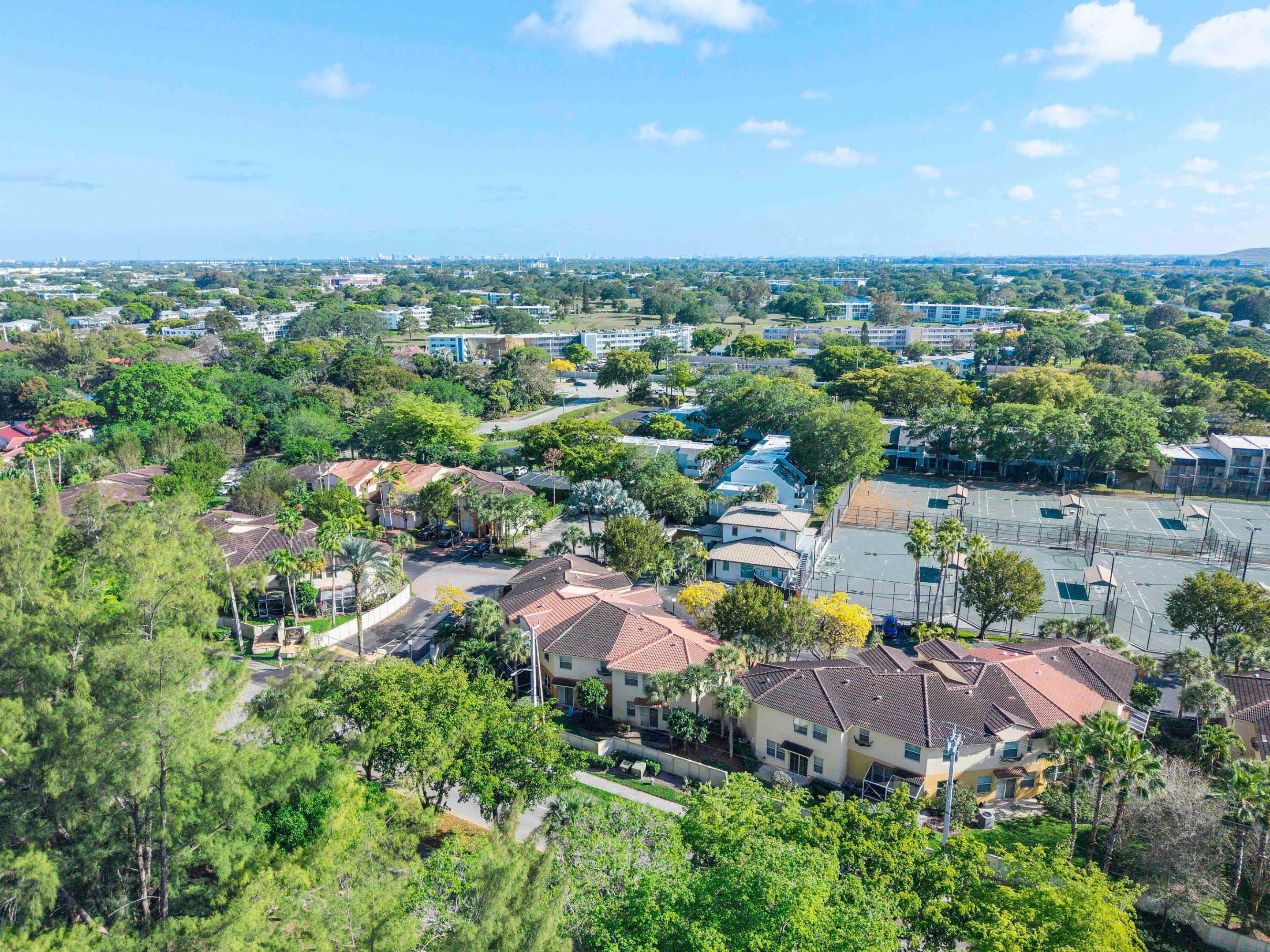 RACQUET CLUB OF DEER CREEK - Residential
