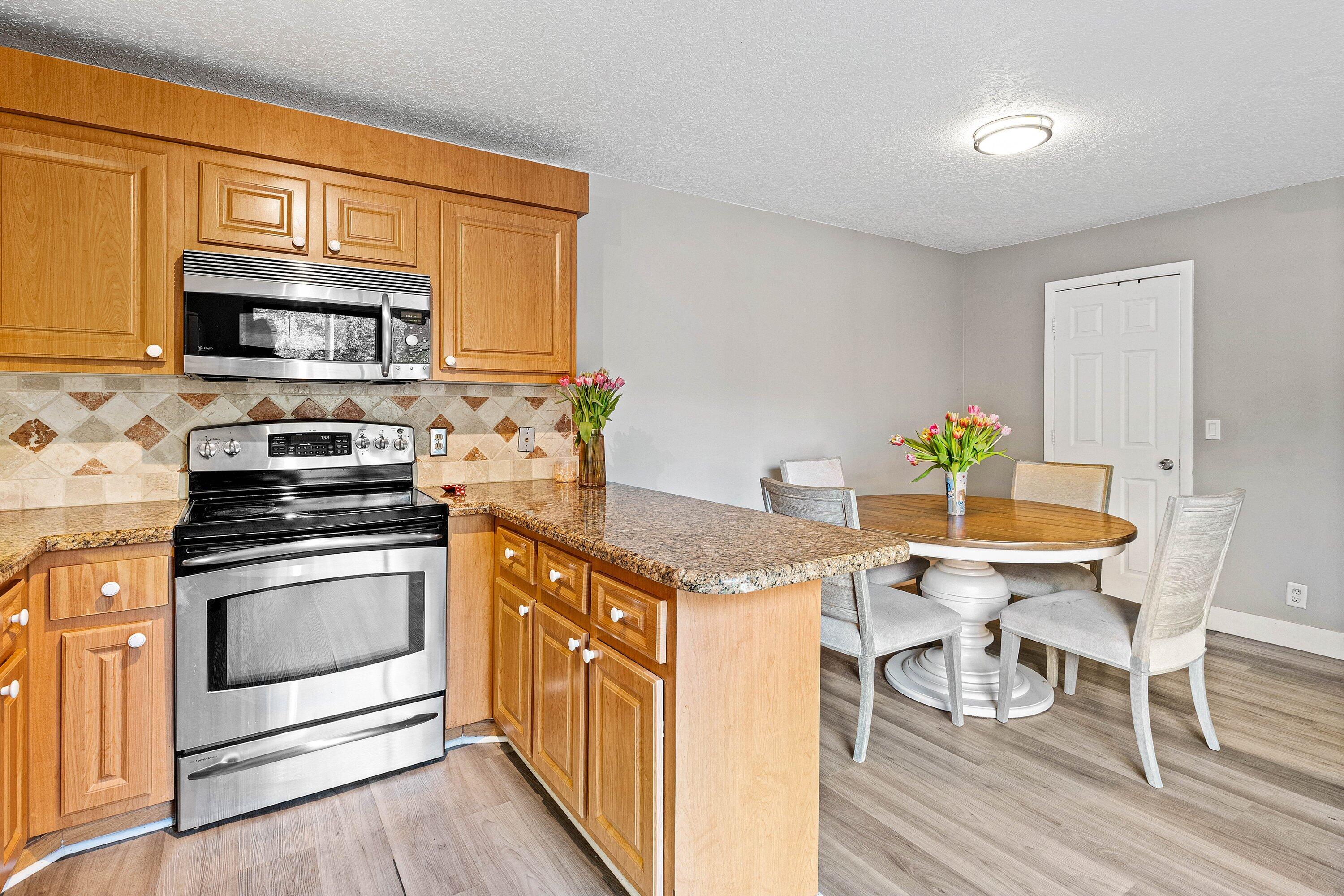 SPANISH WELLS CONDO II - Residential
