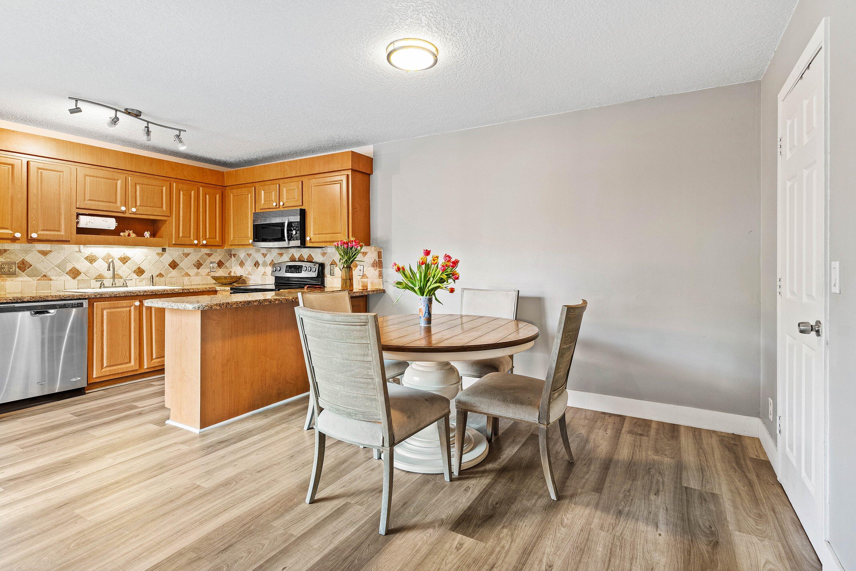 SPANISH WELLS CONDO II - Residential