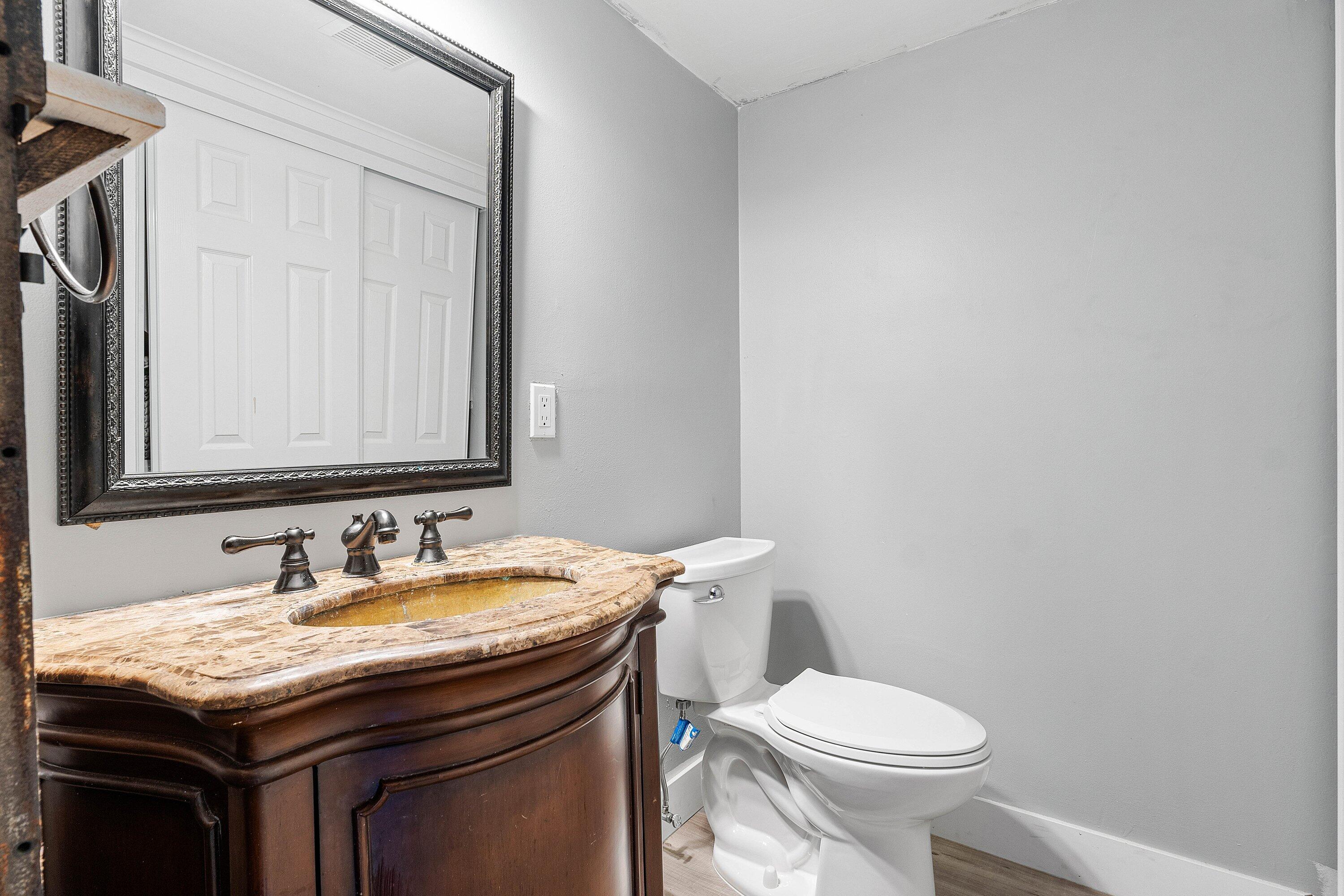 SPANISH WELLS CONDO II - Residential