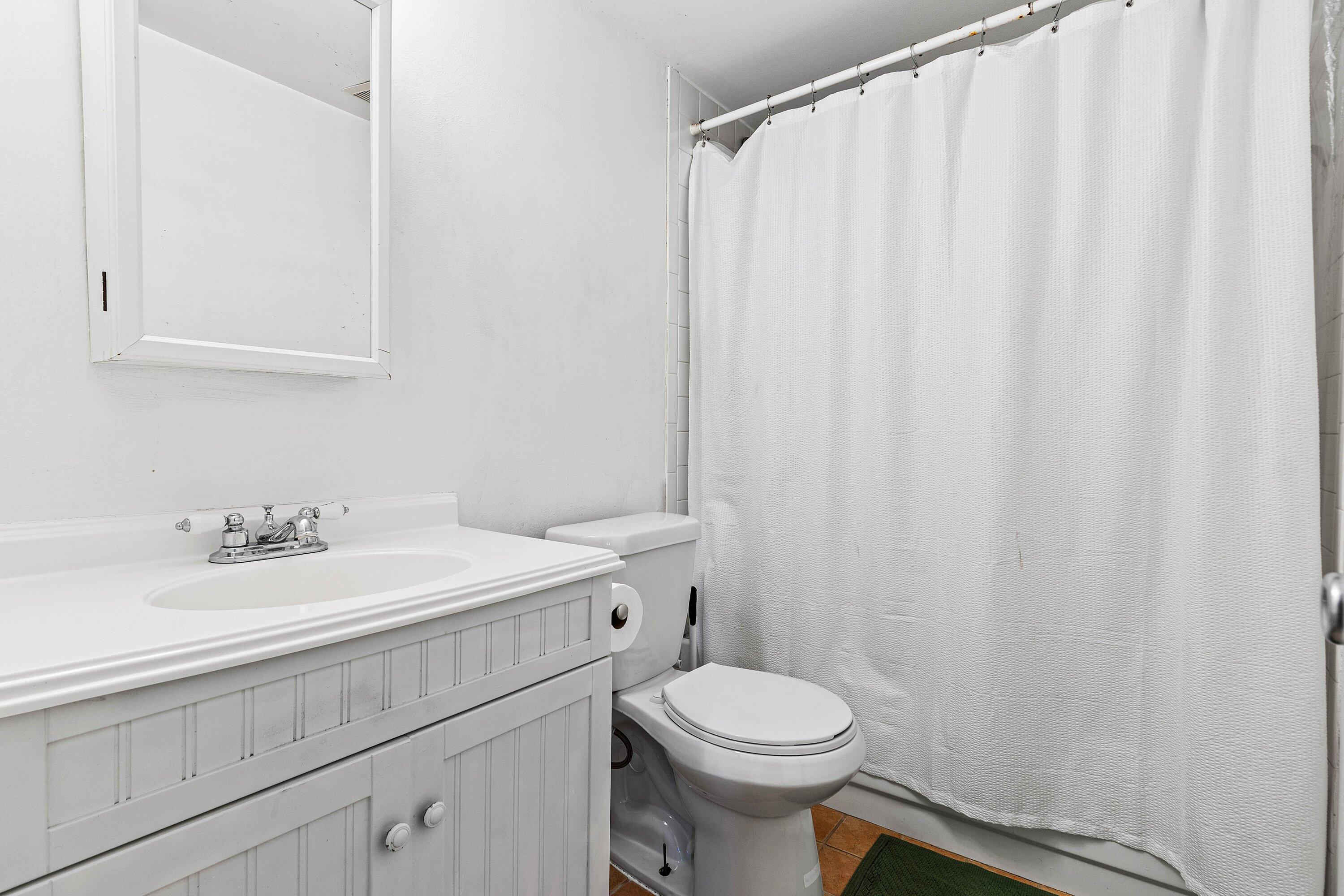 SPANISH WELLS CONDO II - Residential