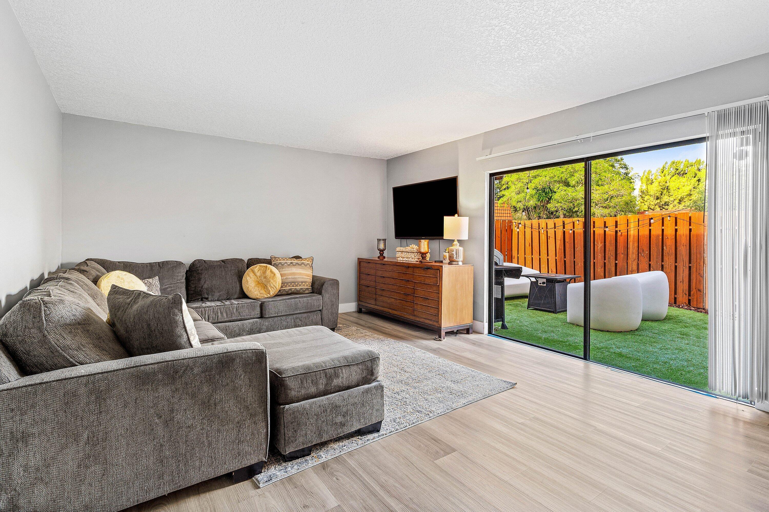 SPANISH WELLS CONDO II - Residential