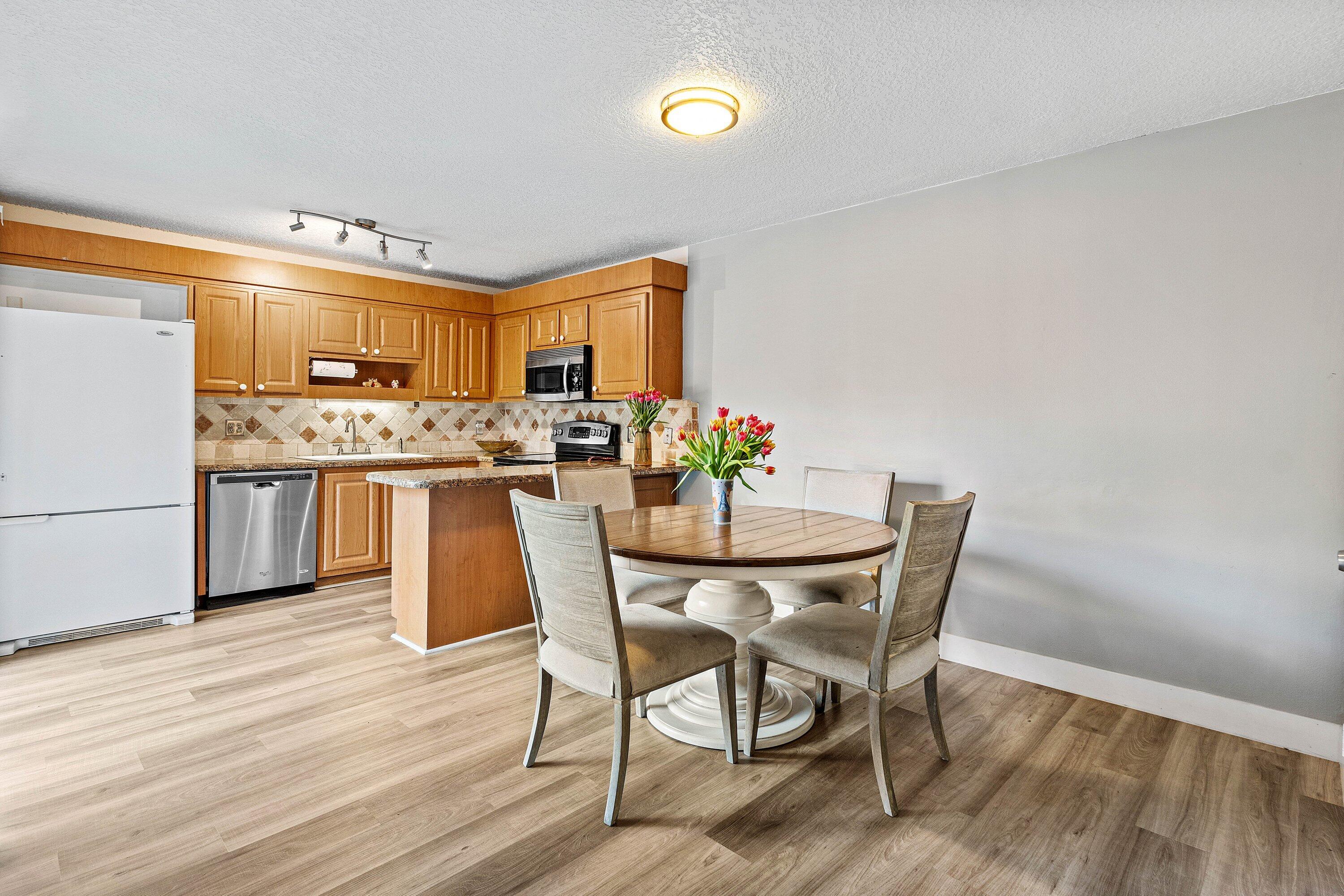 SPANISH WELLS CONDO II - Residential