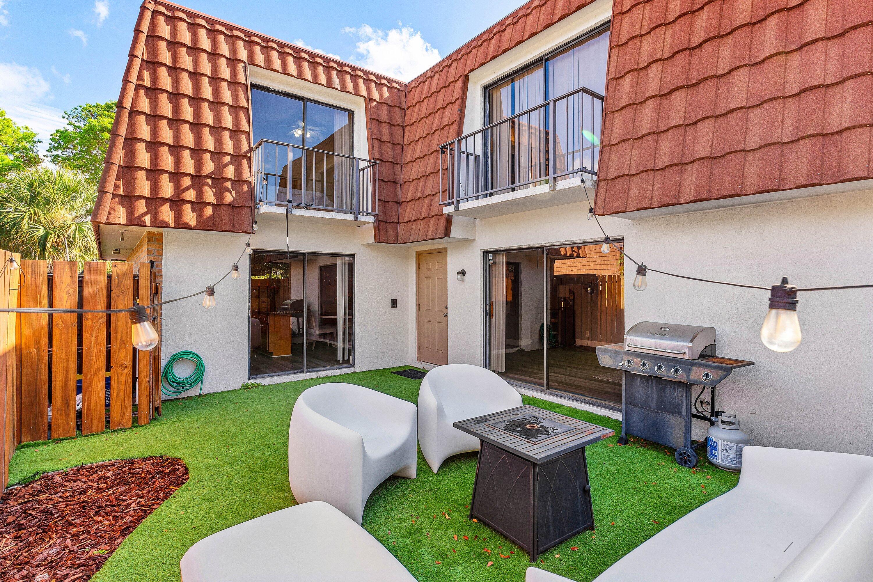 SPANISH WELLS CONDO II - Residential
