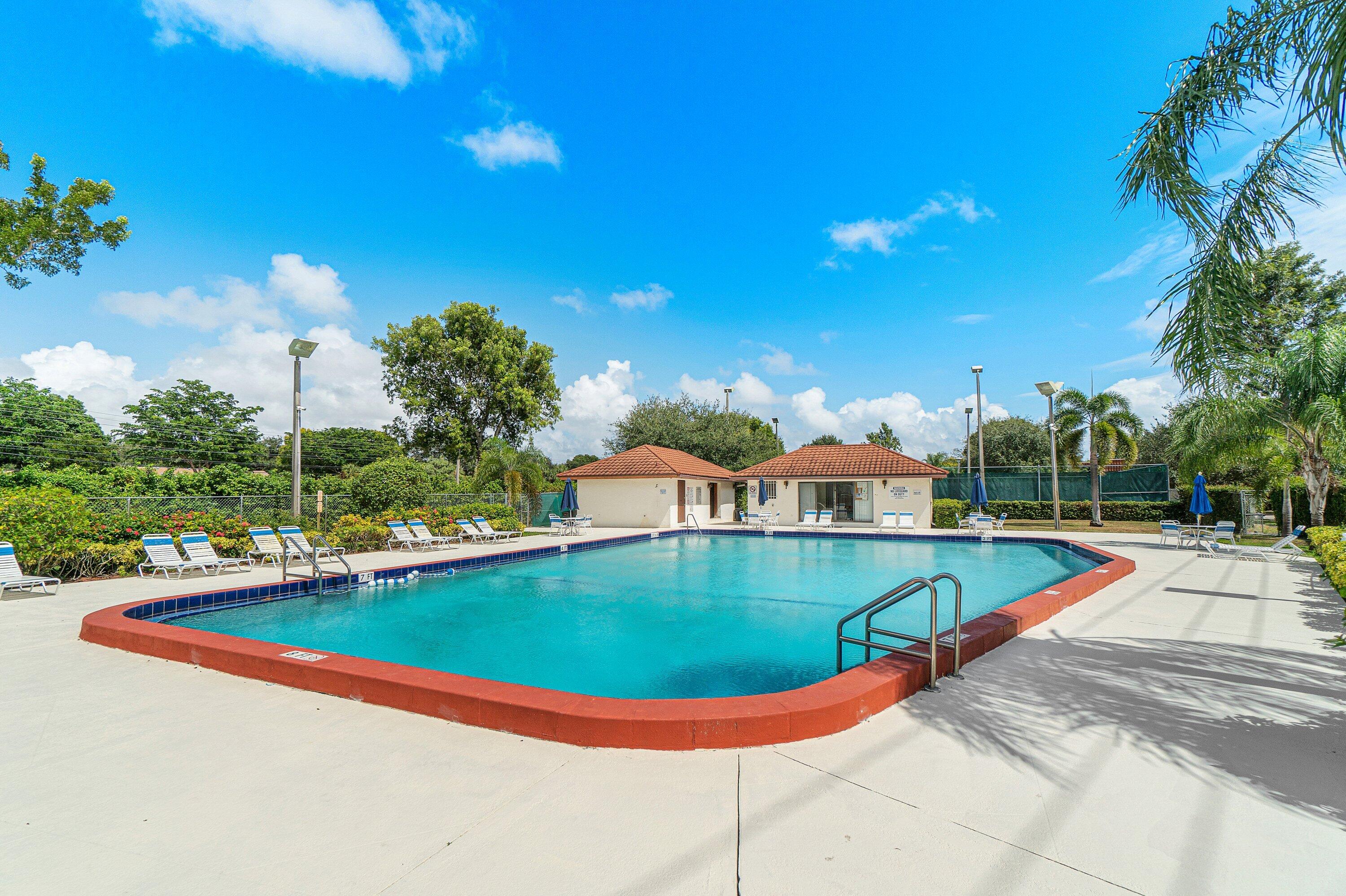 SPANISH WELLS CONDO II - Residential