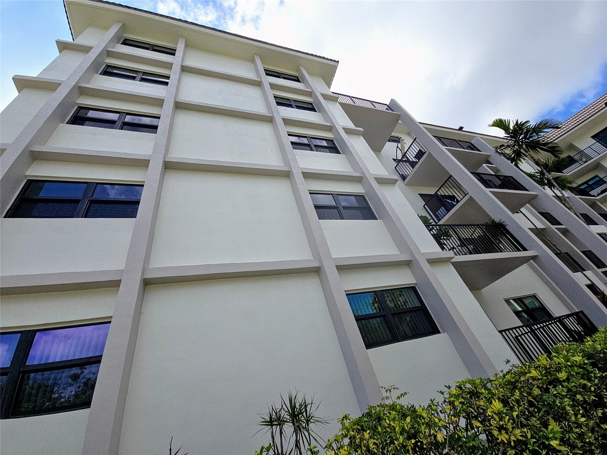 1000 River Reach Drive 220