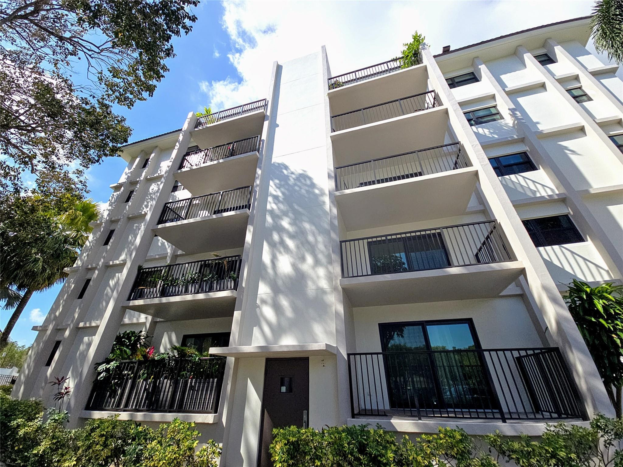 1000 River Reach Drive 220