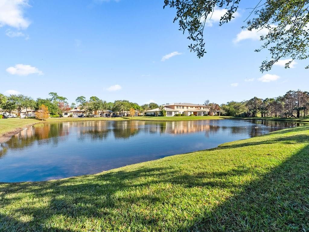 Photo of 2522 Stockbridge Square, Vero Beach, FL 32962 (MLS # F10543458)