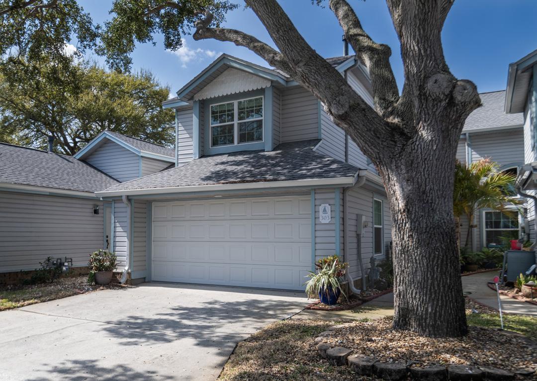 Sandy Pointe - Residential