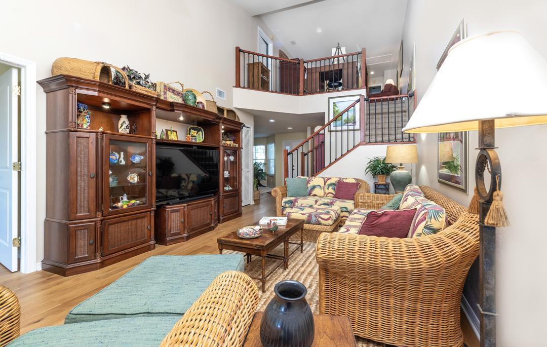 Sandy Pointe - Residential