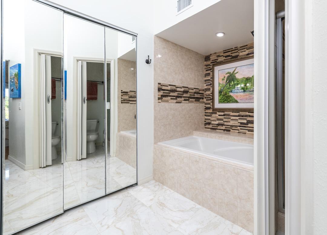 Sandy Pointe - Residential