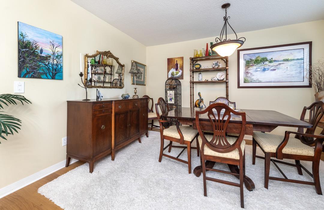 Sandy Pointe - Residential