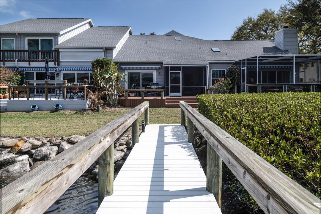 Sandy Pointe - Residential