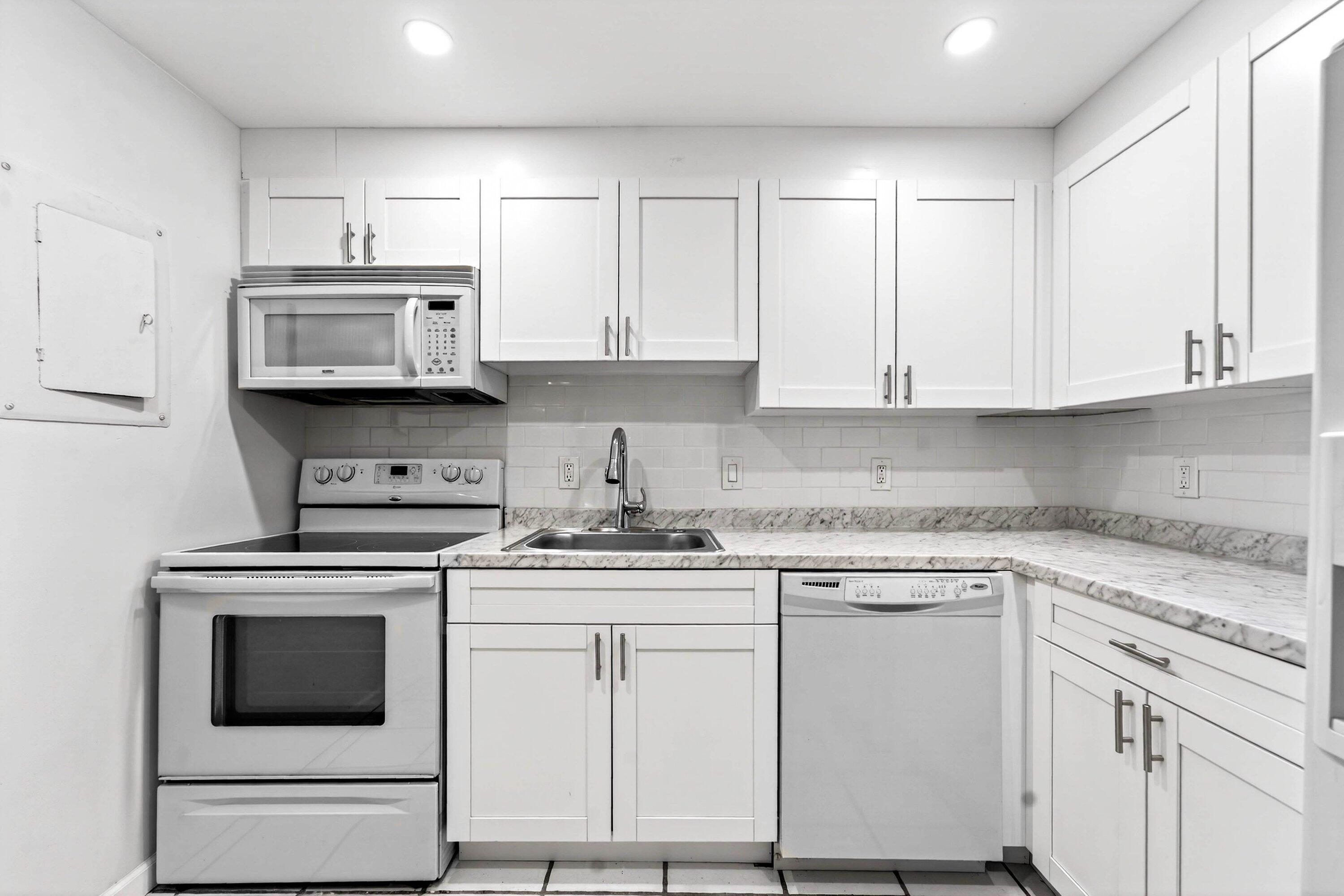 OMEGA CONDO NO 1 - Residential