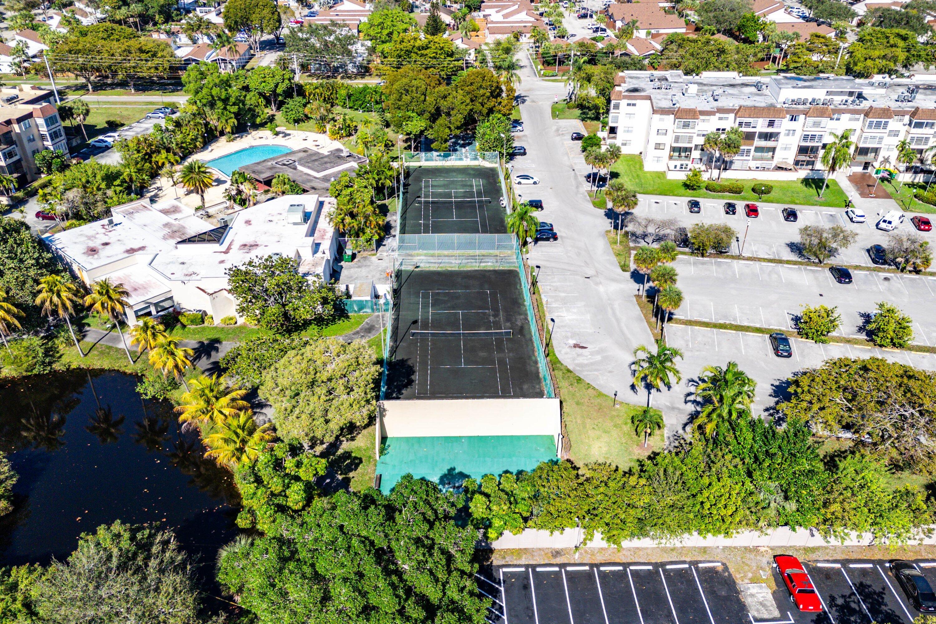 OMEGA CONDO NO 1 - Residential