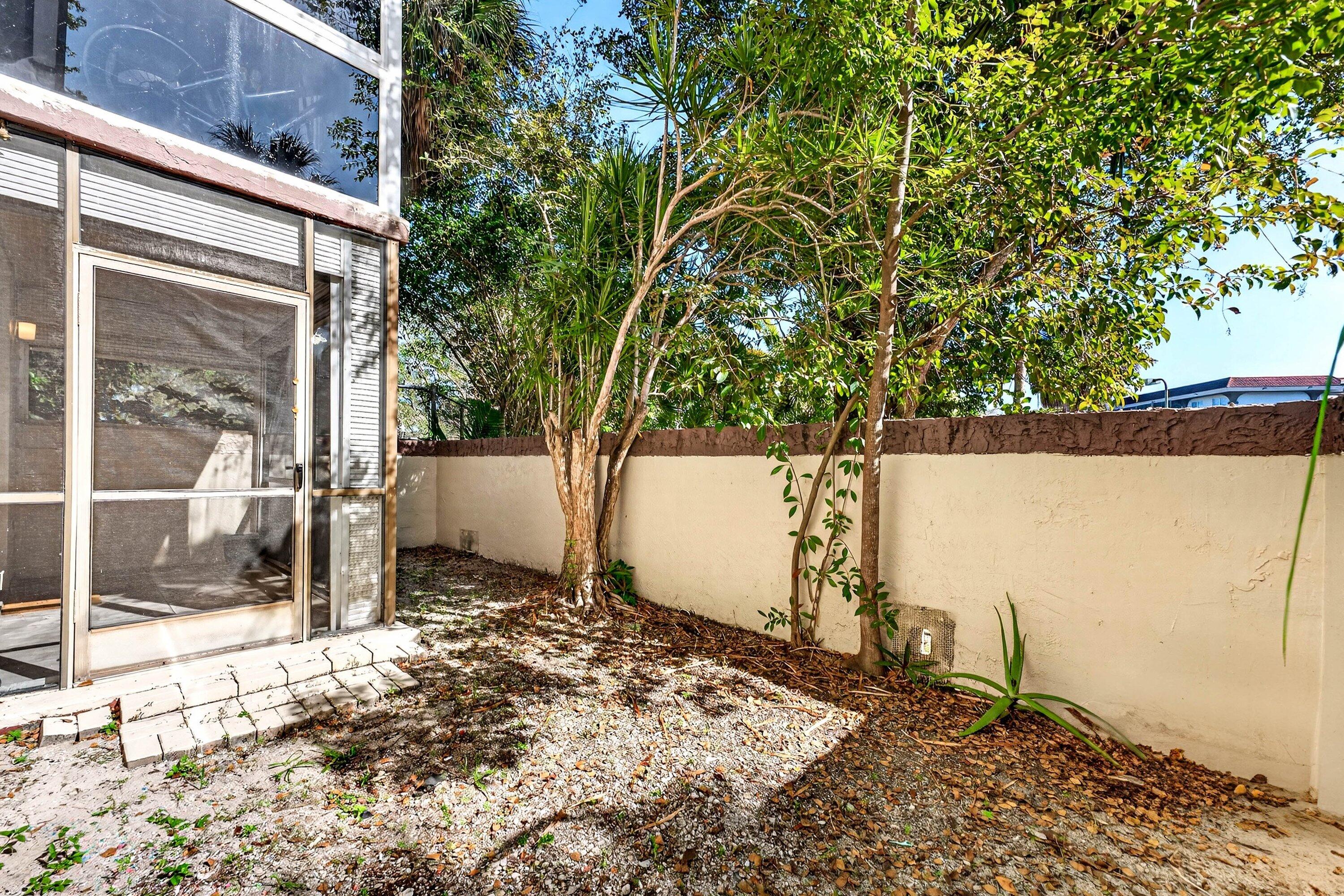 OMEGA CONDO NO 1 - Residential