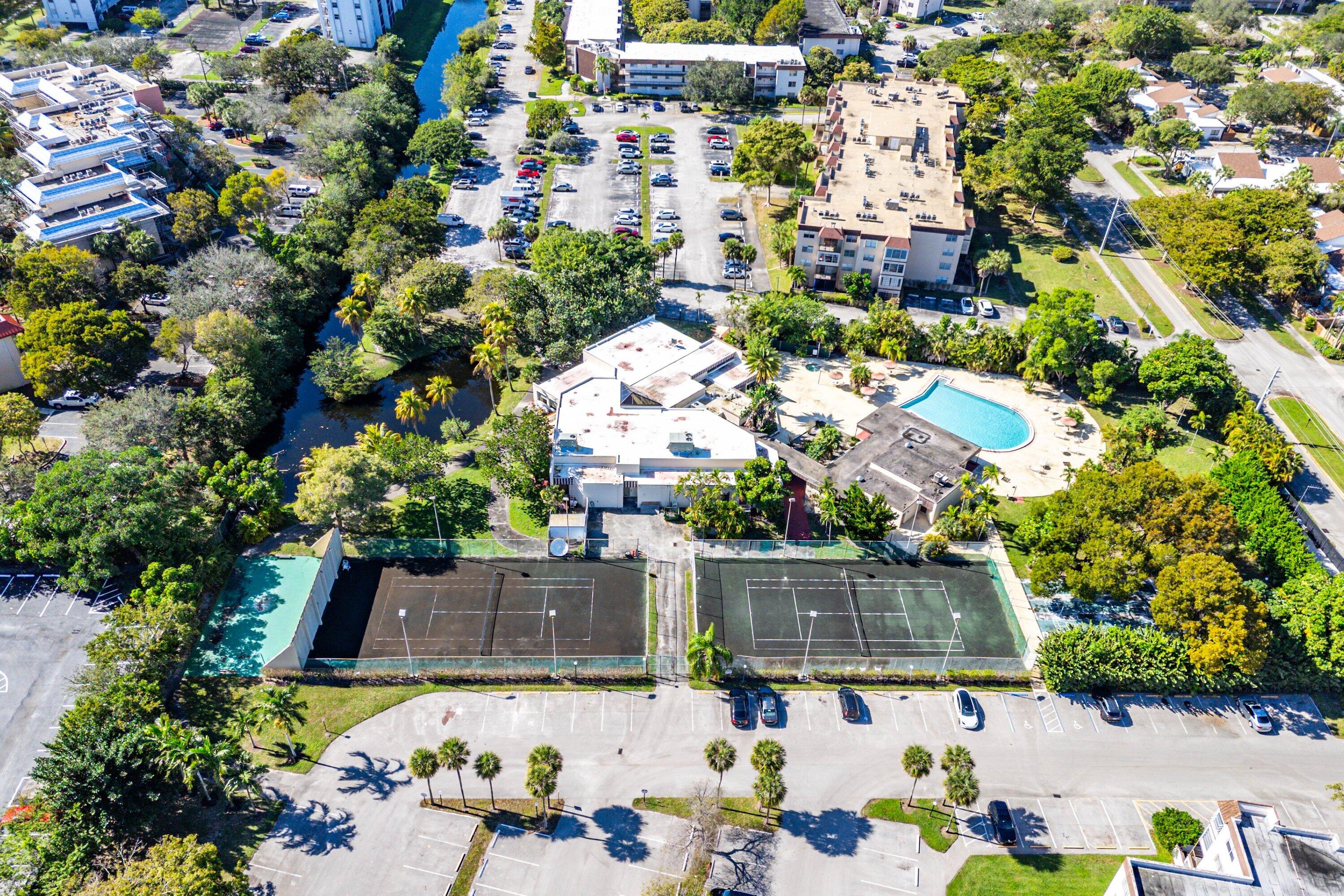 OMEGA CONDO NO 1 - Residential