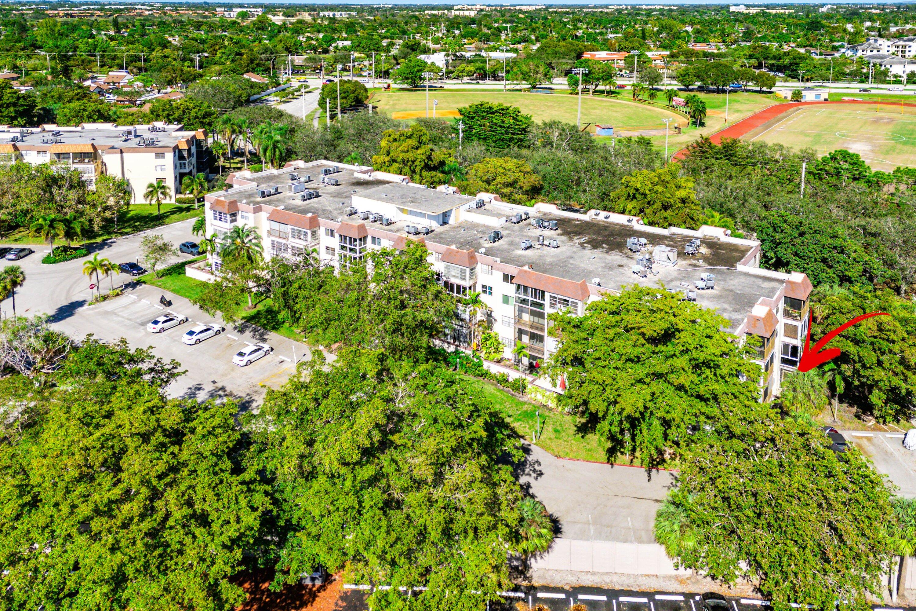 OMEGA CONDO NO 1 - Residential