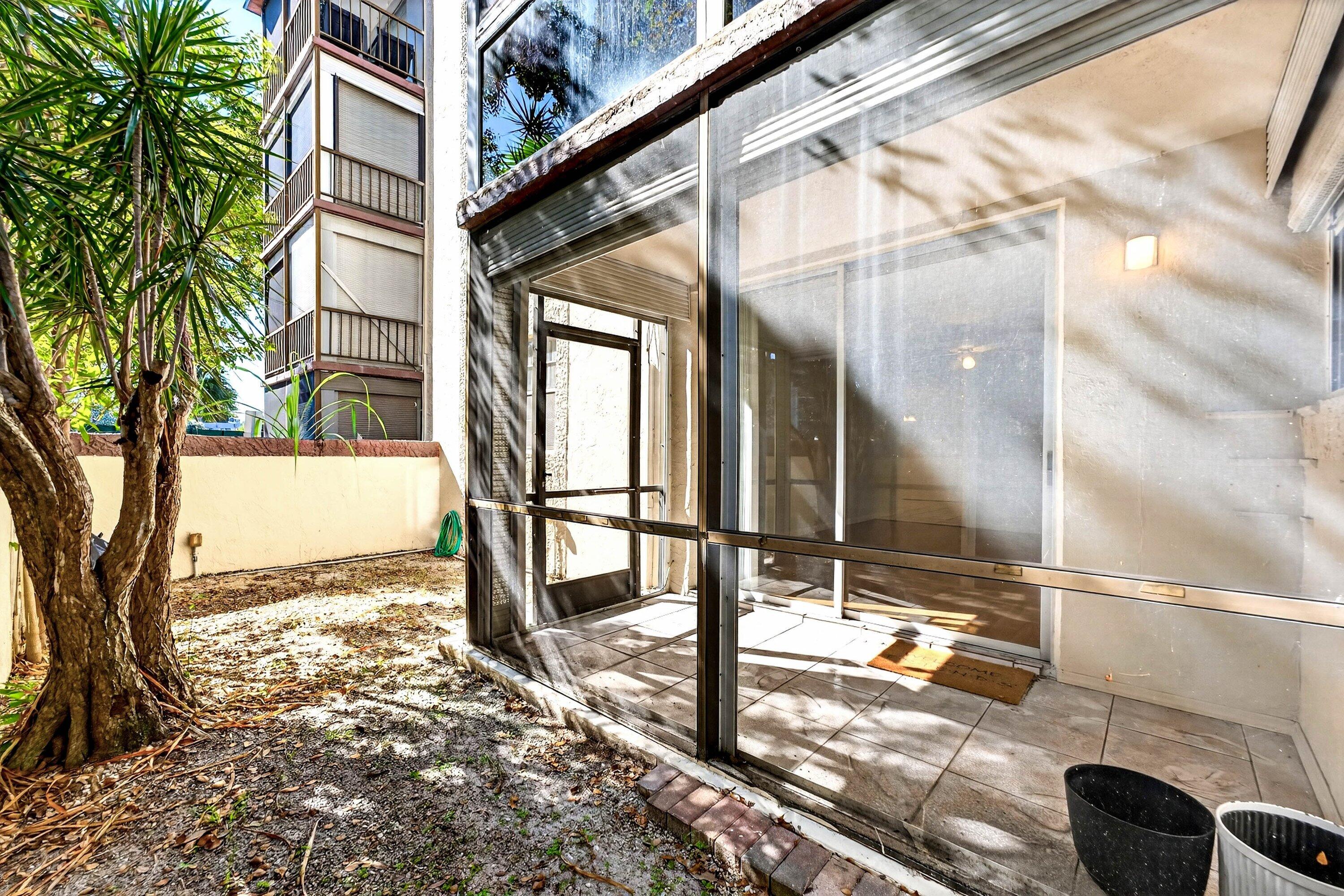 OMEGA CONDO NO 1 - Residential