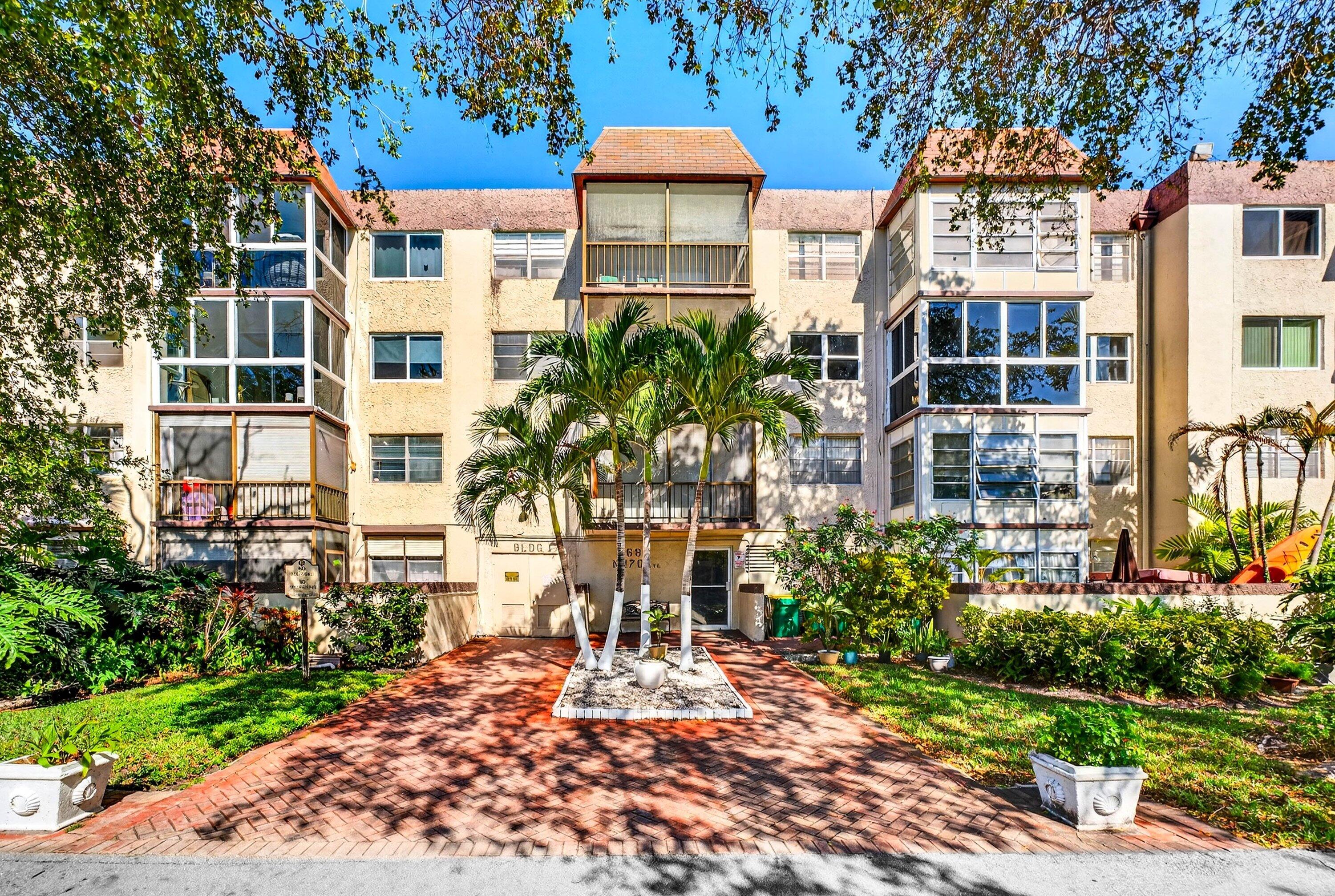 OMEGA CONDO NO 1 - Residential