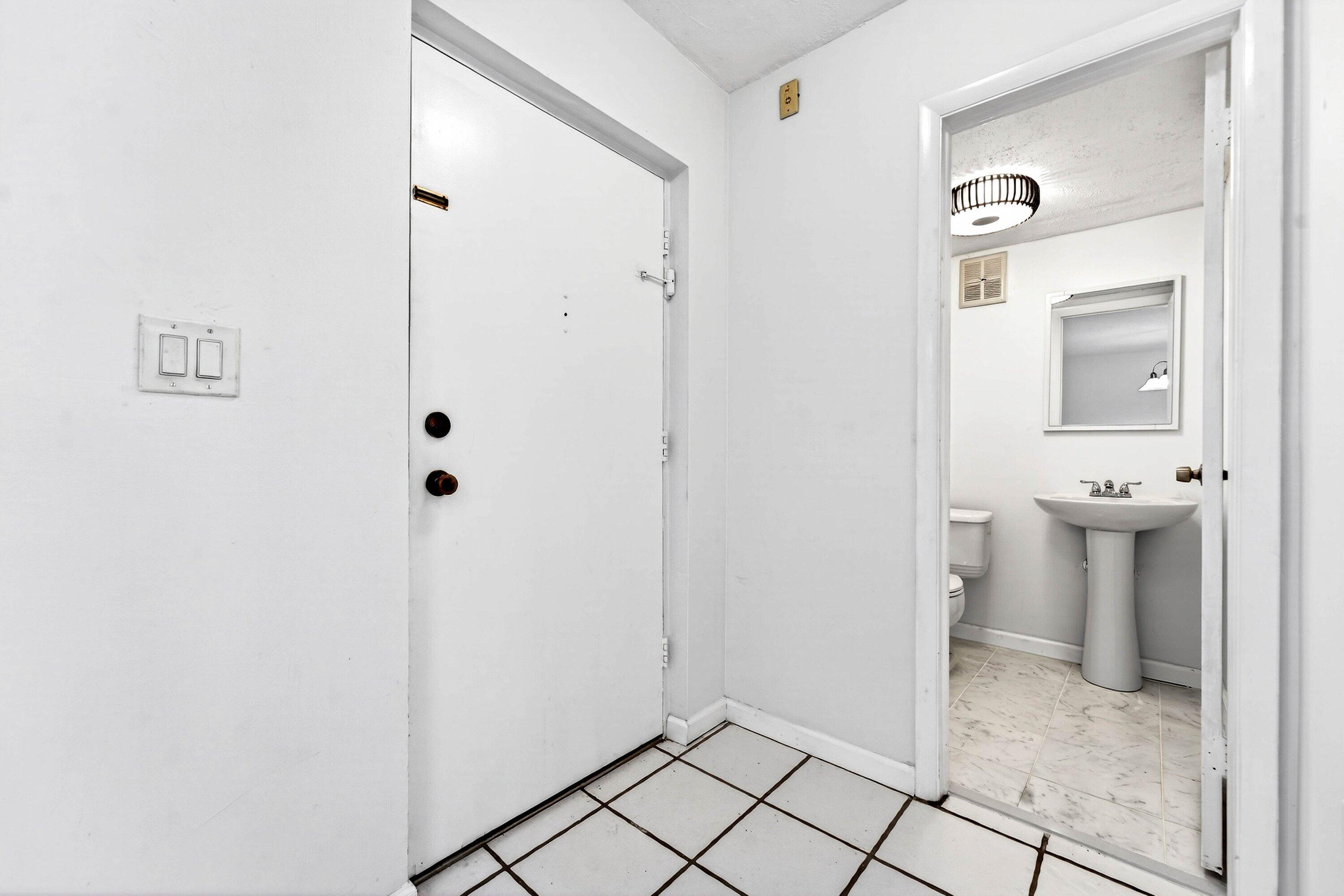 OMEGA CONDO NO 1 - Residential