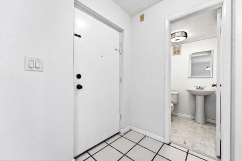 Tiny photo for 1681 NW 70th Avenue #102, Plantation, FL 33313 (MLS # R11157223)