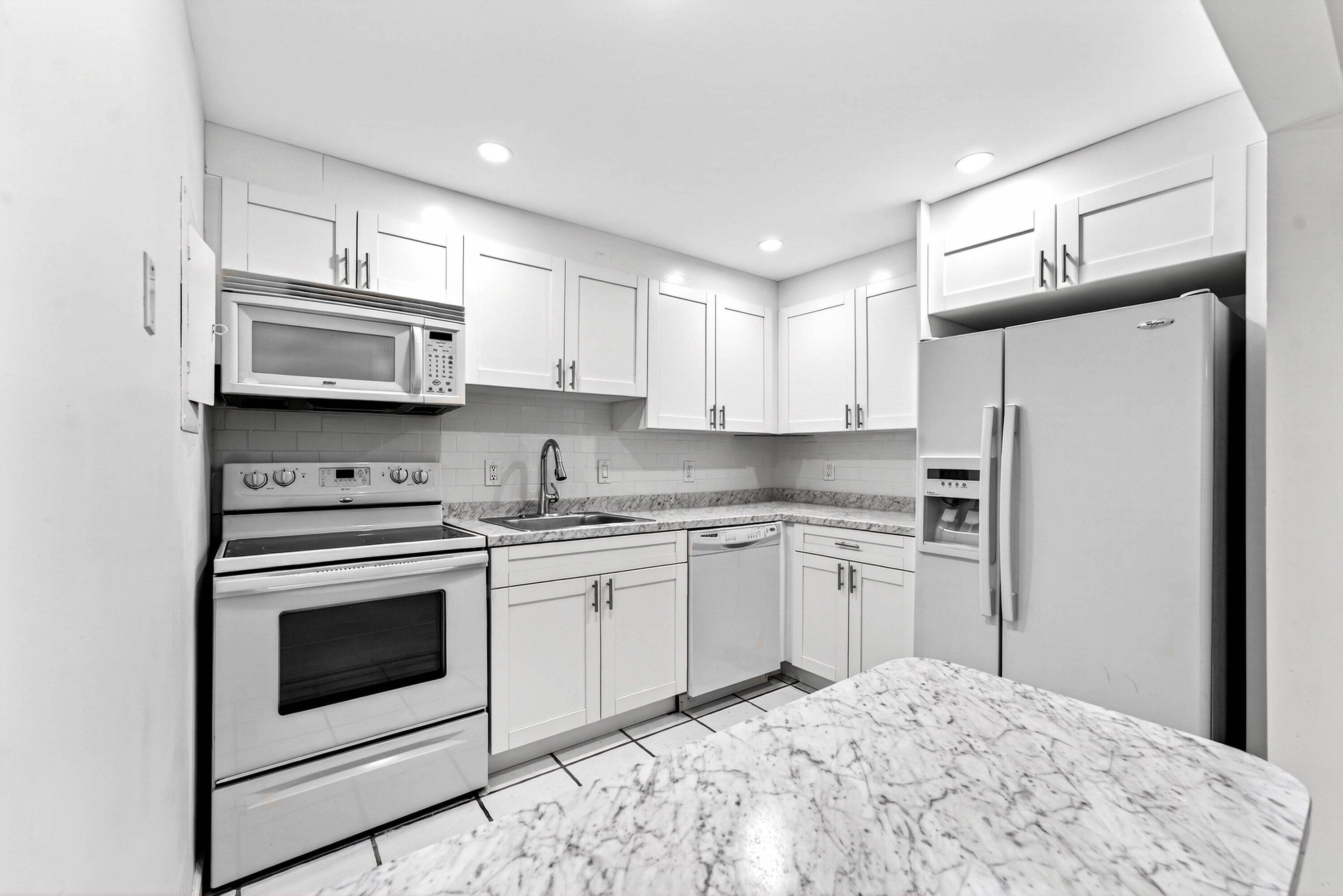 OMEGA CONDO NO 1 - Residential