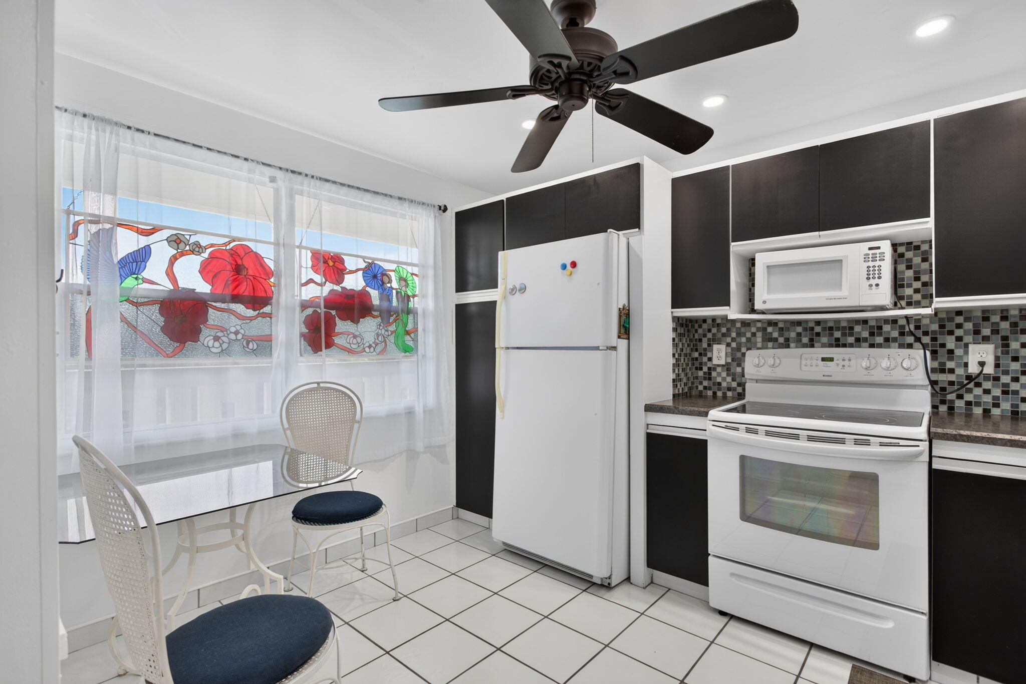 2301 LUCAYA Lane D4