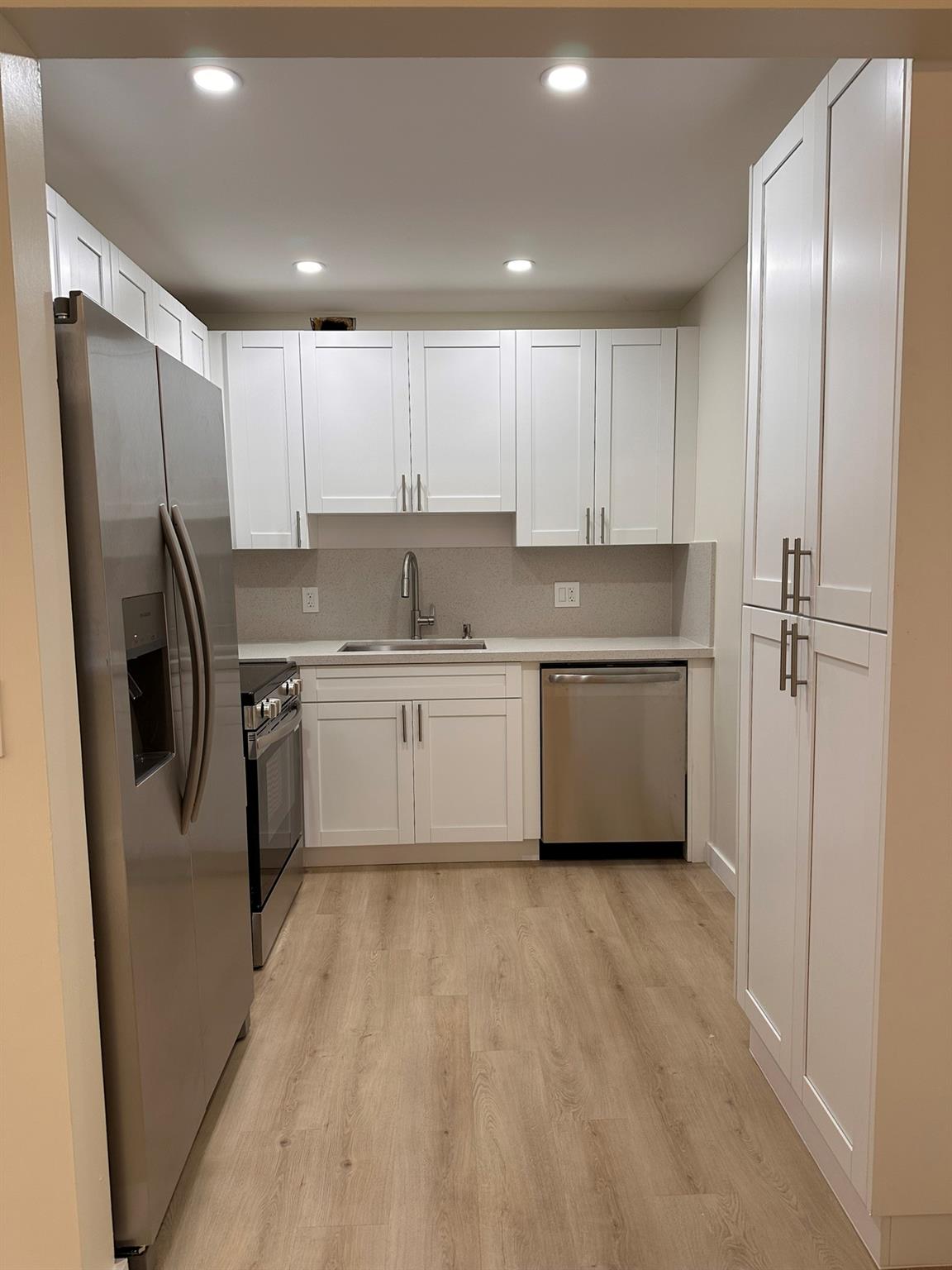 KINGSLEY AT CENTURY VILLA - Residential Lease