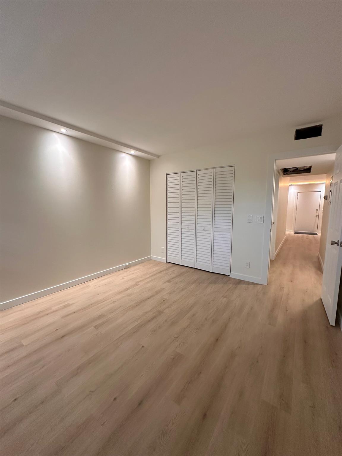 KINGSLEY AT CENTURY VILLA - Residential Lease