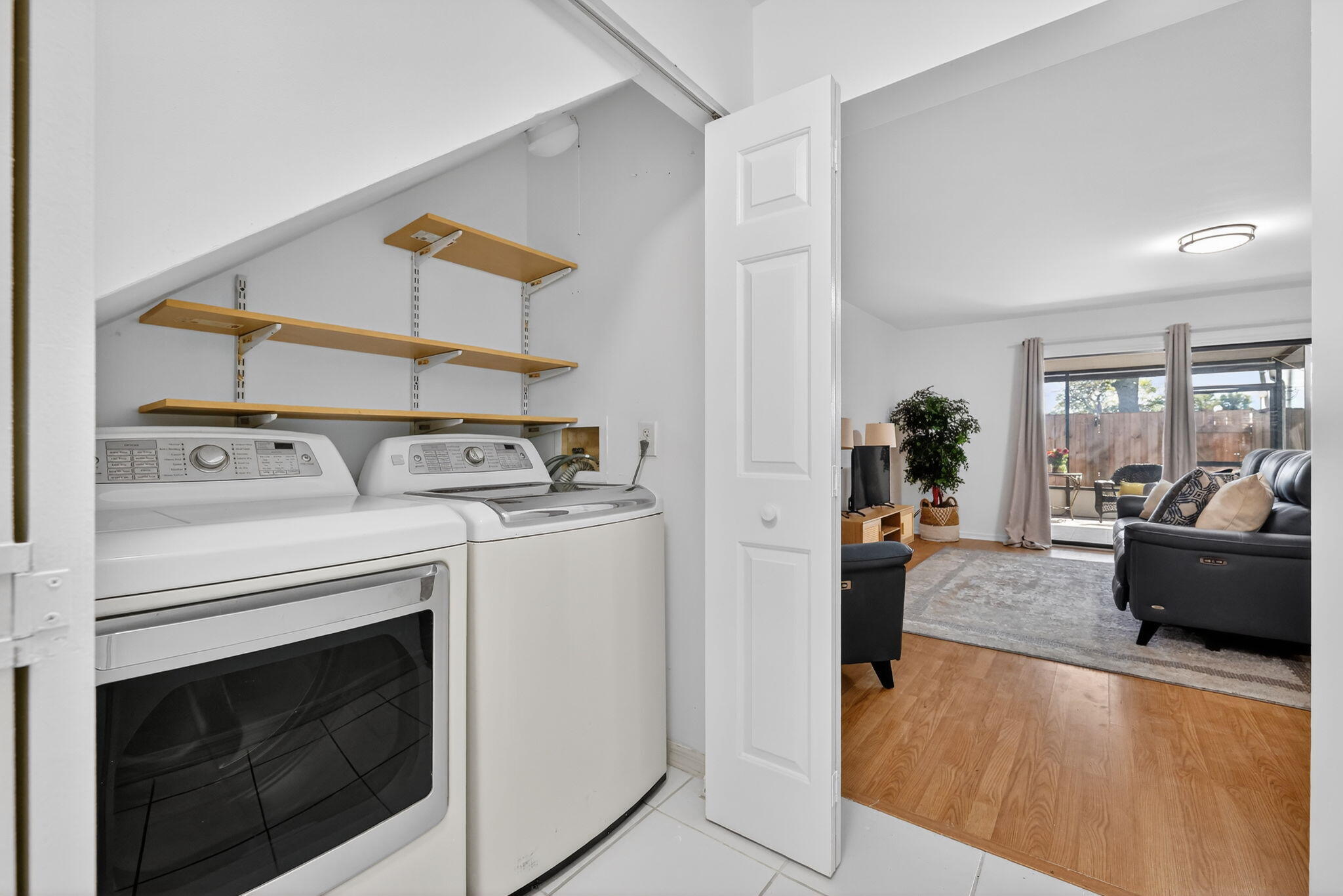 KEY COLONY TOWNHOUSE - Residential