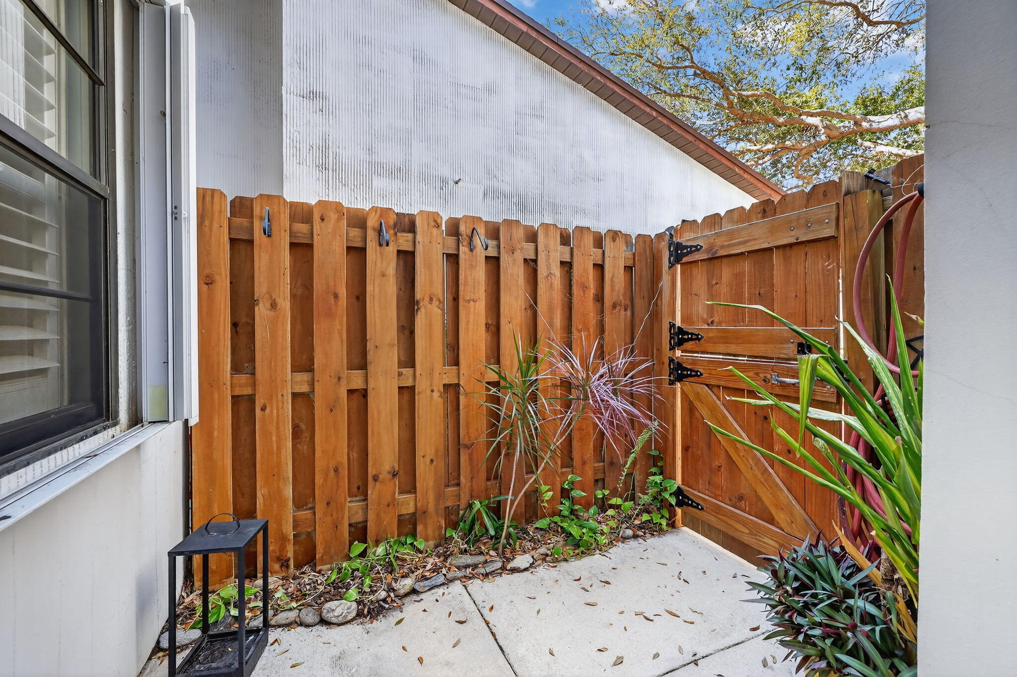 KEY COLONY TOWNHOUSE - Residential