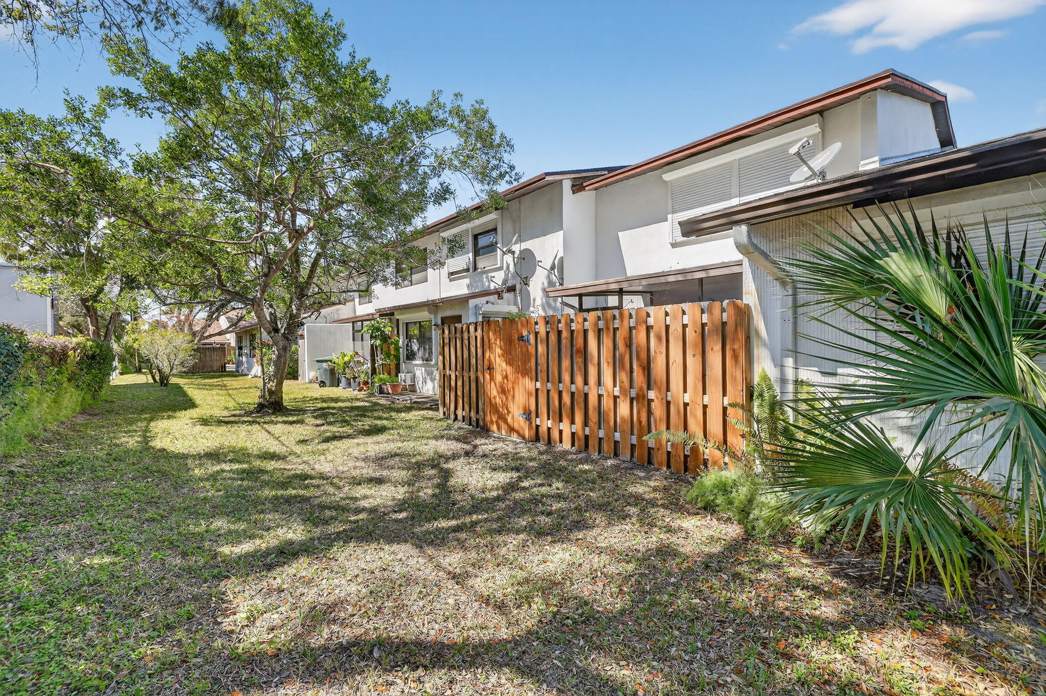 KEY COLONY TOWNHOUSE - Residential
