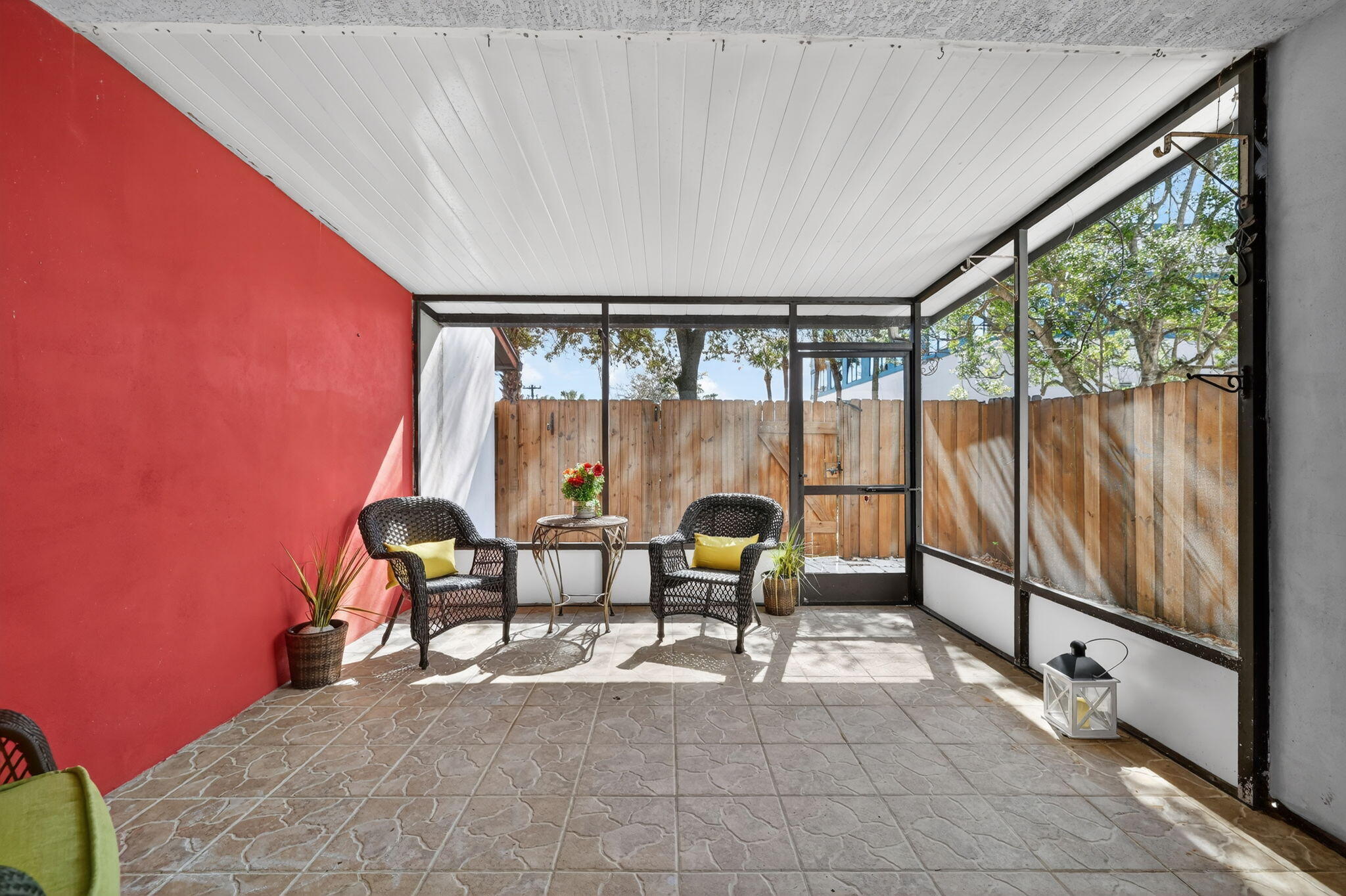 KEY COLONY TOWNHOUSE - Residential