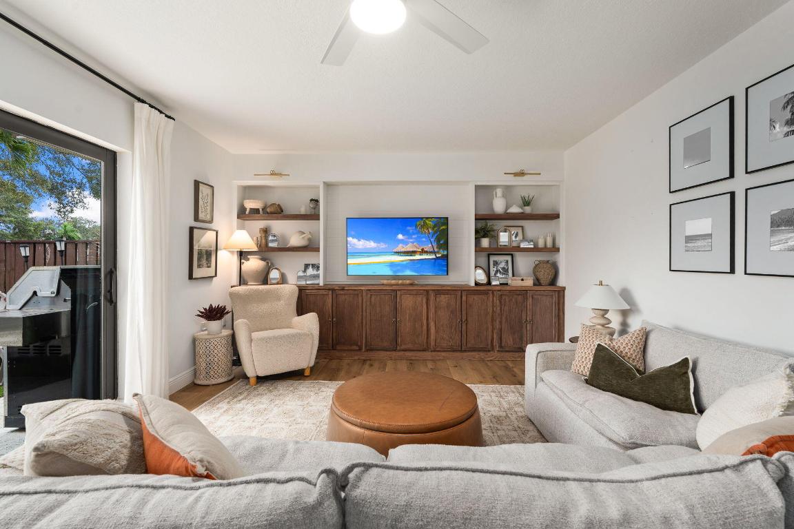 3011 SW Sunset Trace Circle 3011, Palm City, FL, 34990/$339,000 3 3011 SW Sunset Trace Circle 3011