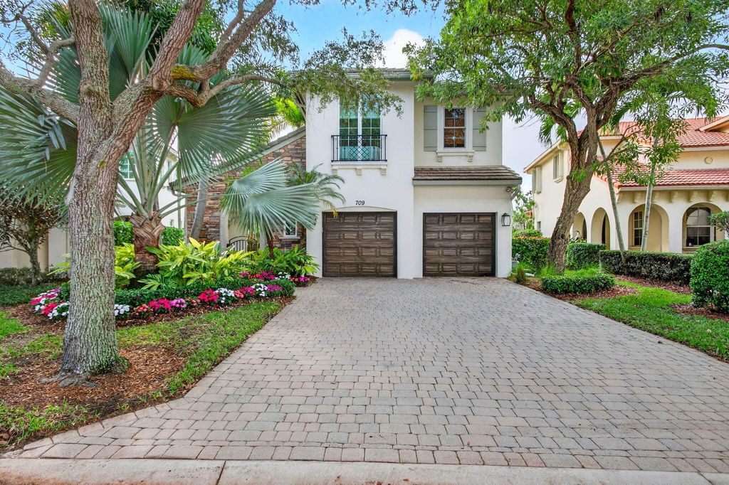 Photo of 709 Bocce Court, Palm Beach Gardens, FL 33410 (MLS # R11152096)