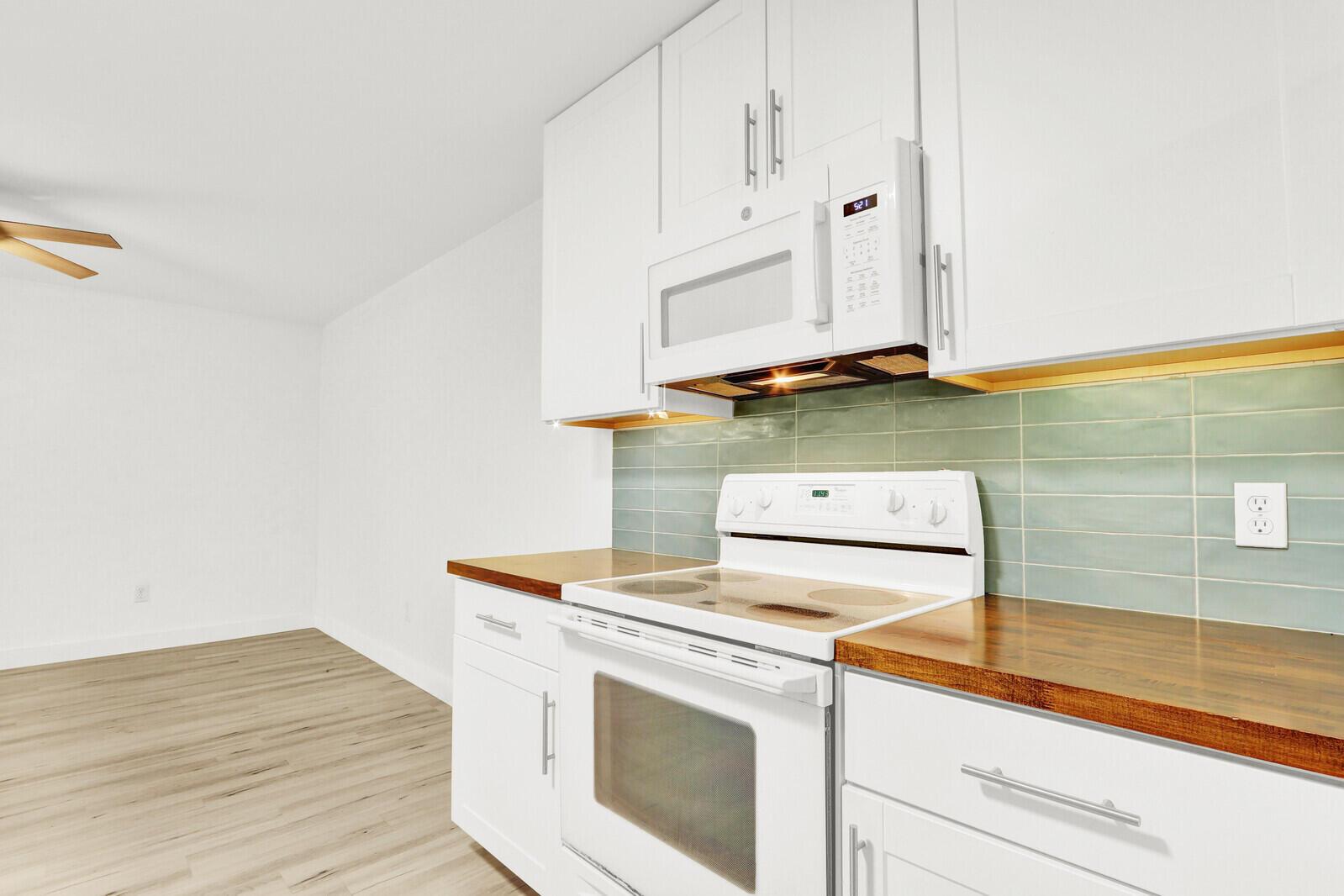 PINECROFT CONDO - Residential Lease