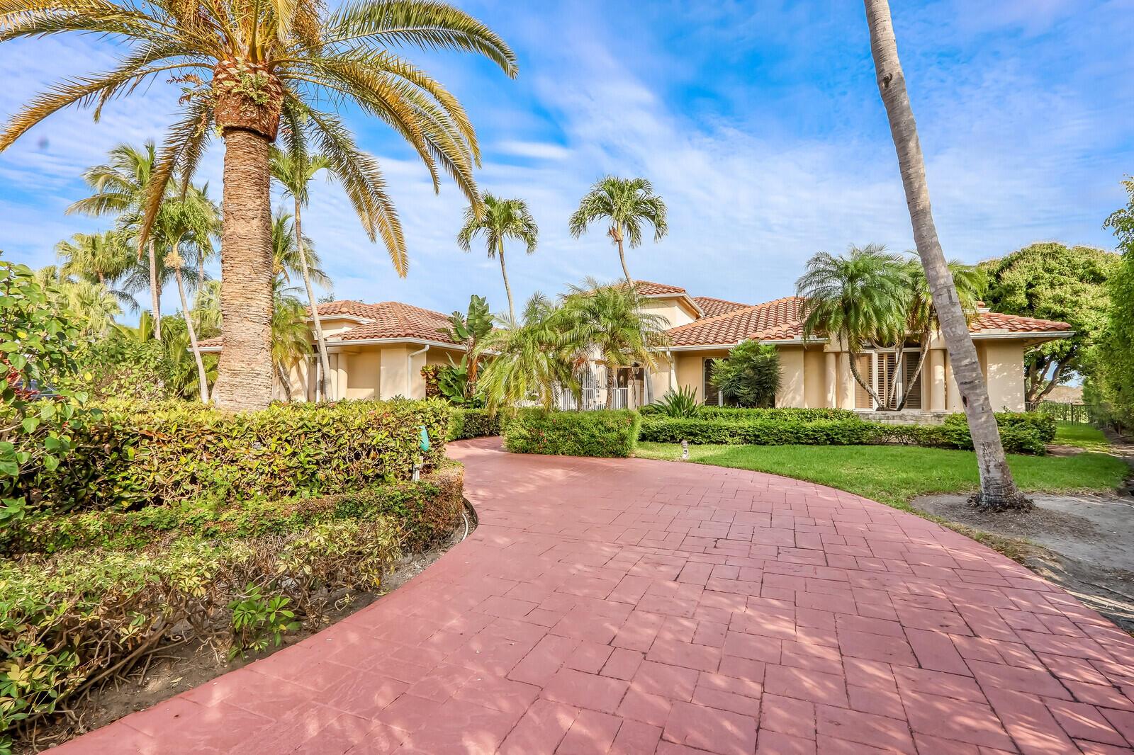 FRENCHMANS CREEK - Residential