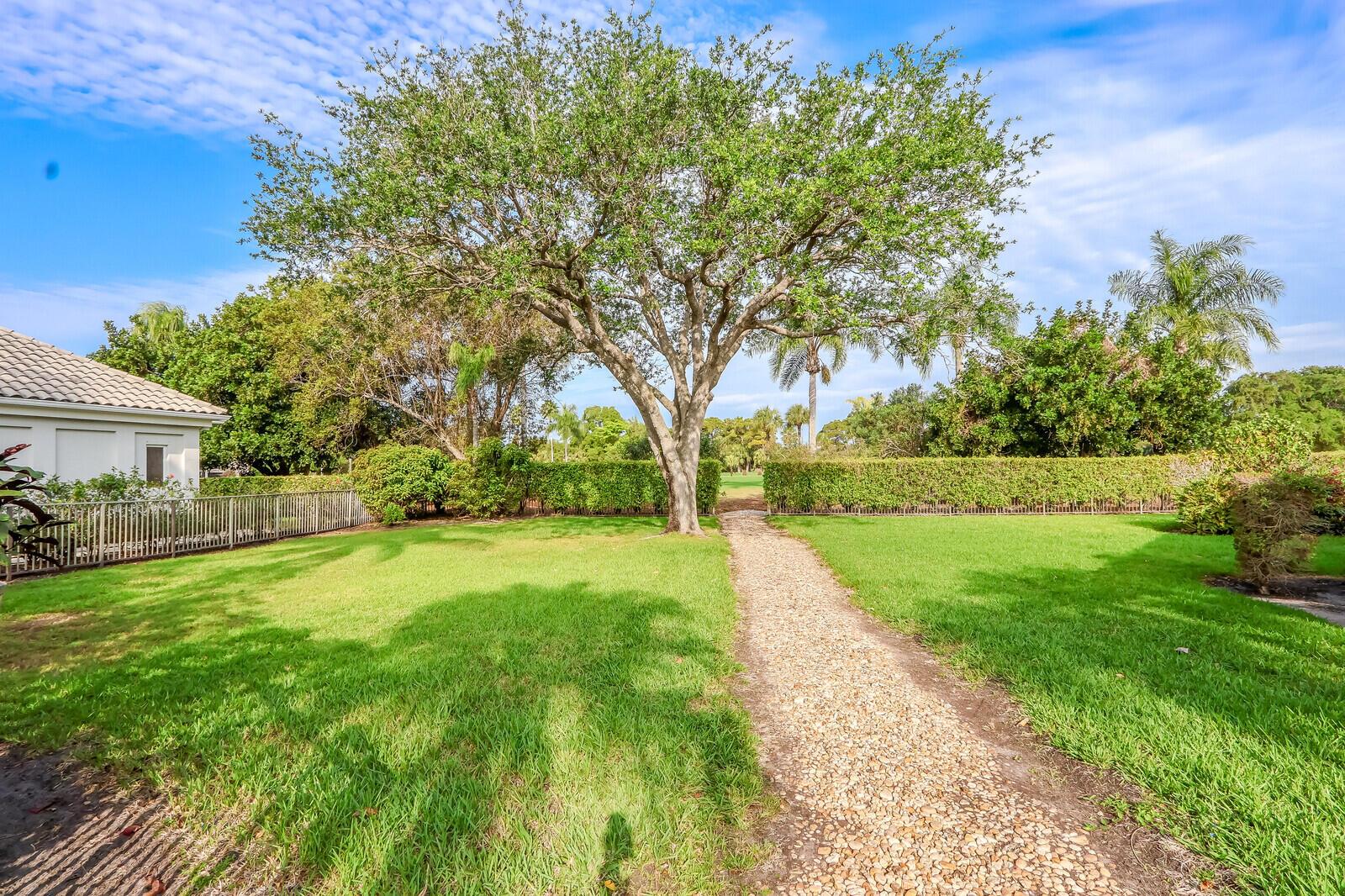 FRENCHMANS CREEK - Residential