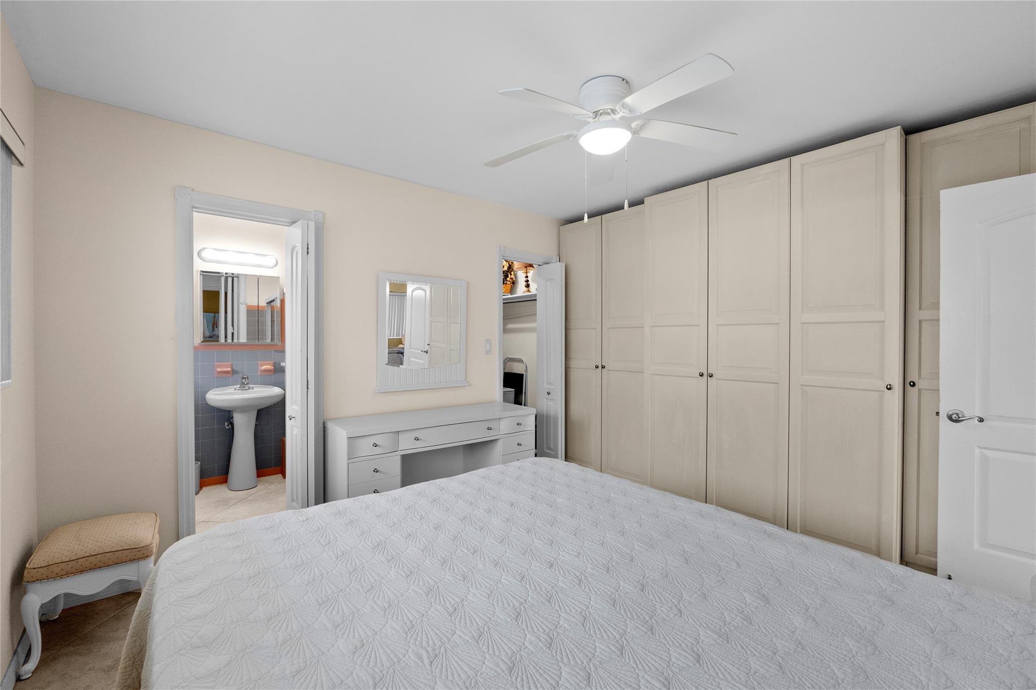 Sunshine Villa - Residential