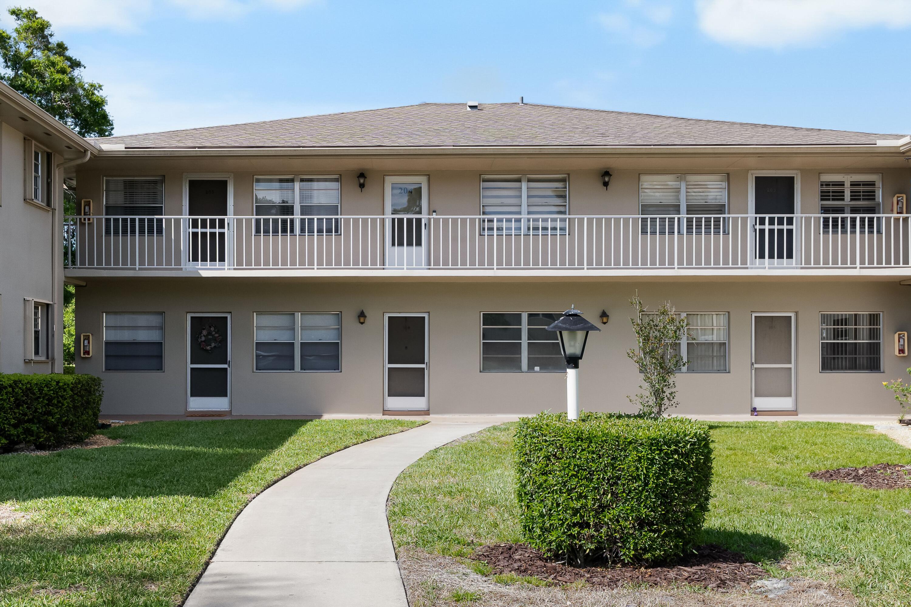 VISTA ST LUCIE BUILDINGS 9 THRU 20 - Residential