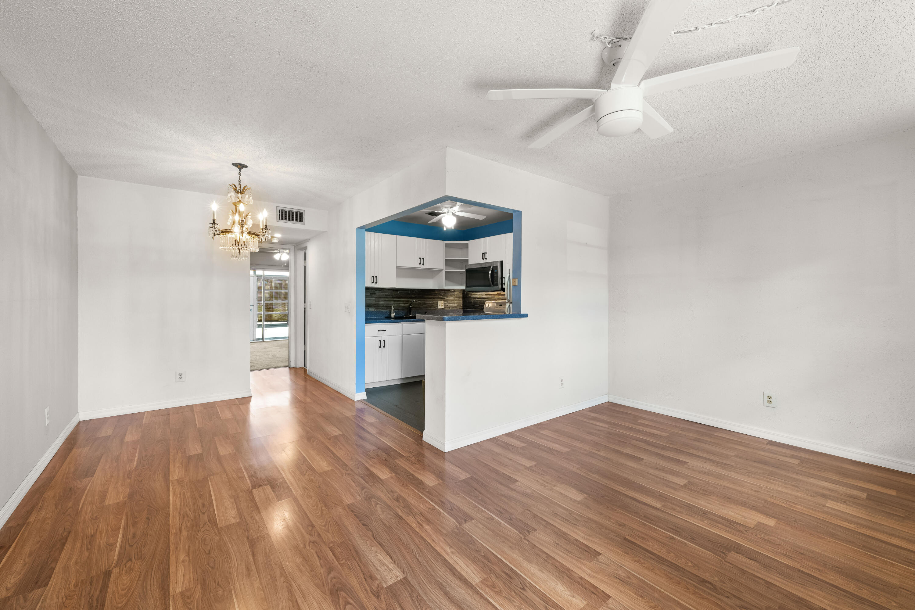 28 Lake Vista Trail 104