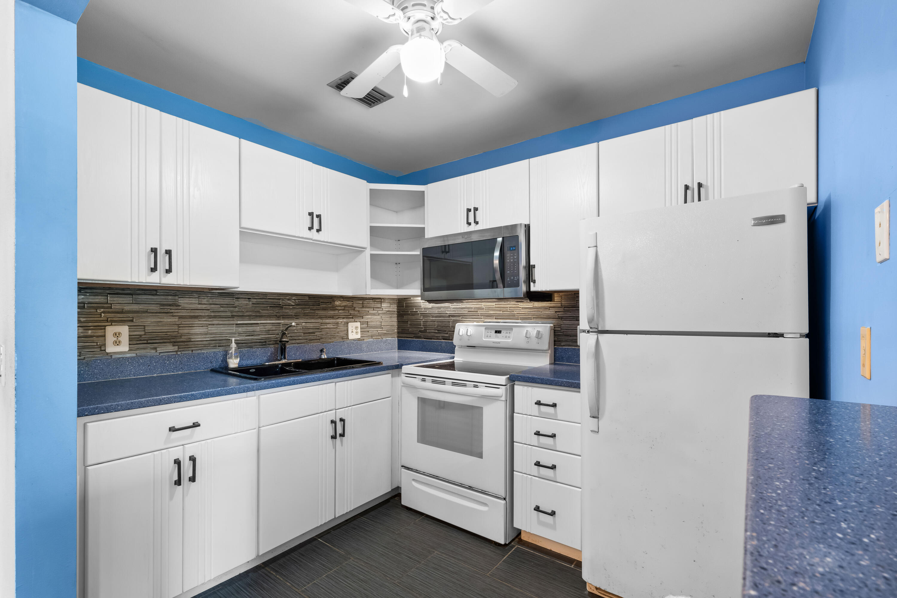 28 Lake Vista Trail 104