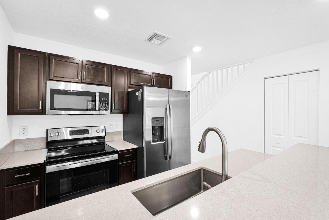 MEDITERRANEA PH 1 - Residential