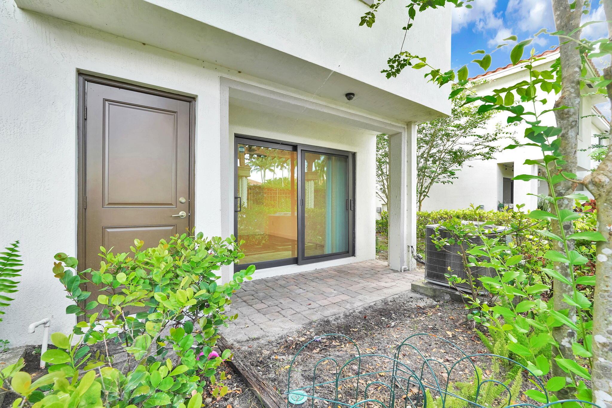 MEDITERRANEA PH 1 - Residential